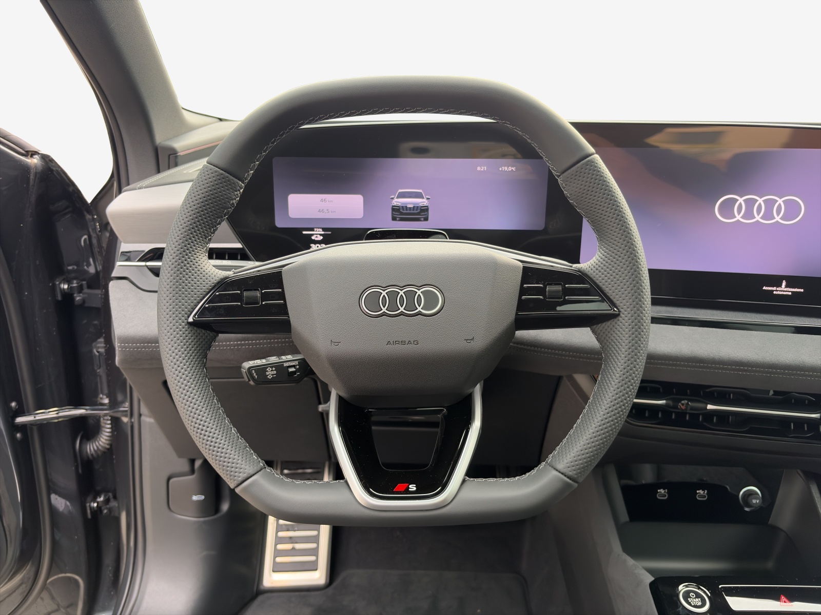 AUDI Q6 e-tron quattro-image-9