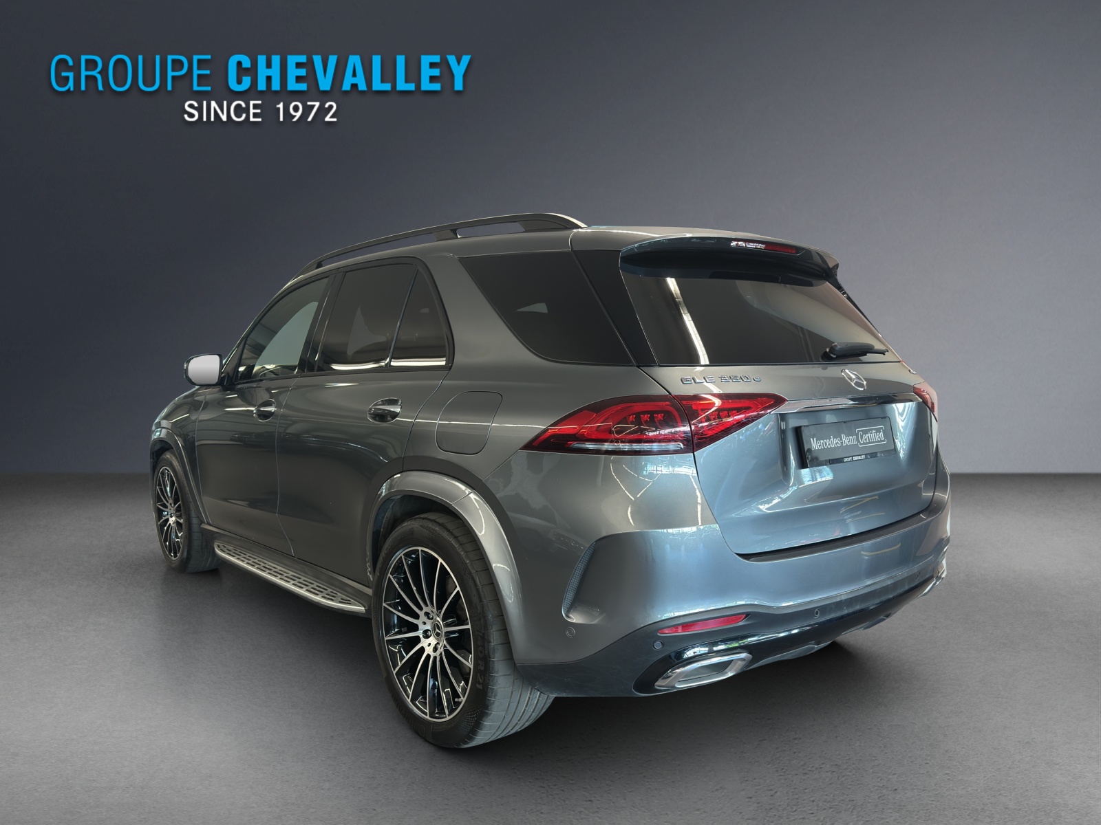 MERCEDES-BENZ GLE 350 e AMG Line 4M 9G-showroom-element-3