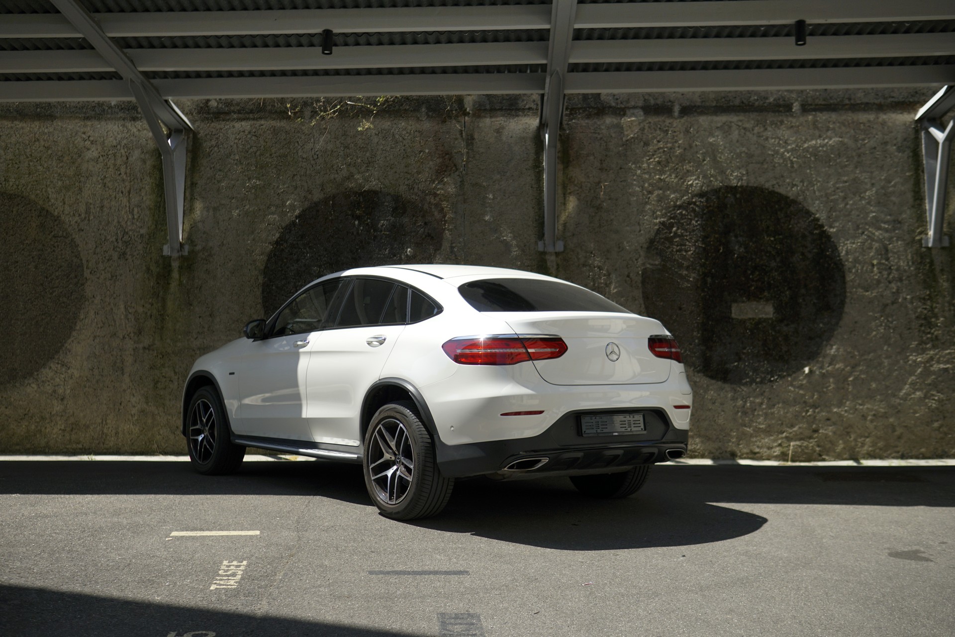 MERCEDES-BENZ GLC Coupé 350 e AMG Line 4Matic 7G-Tronic-showroom-element-2