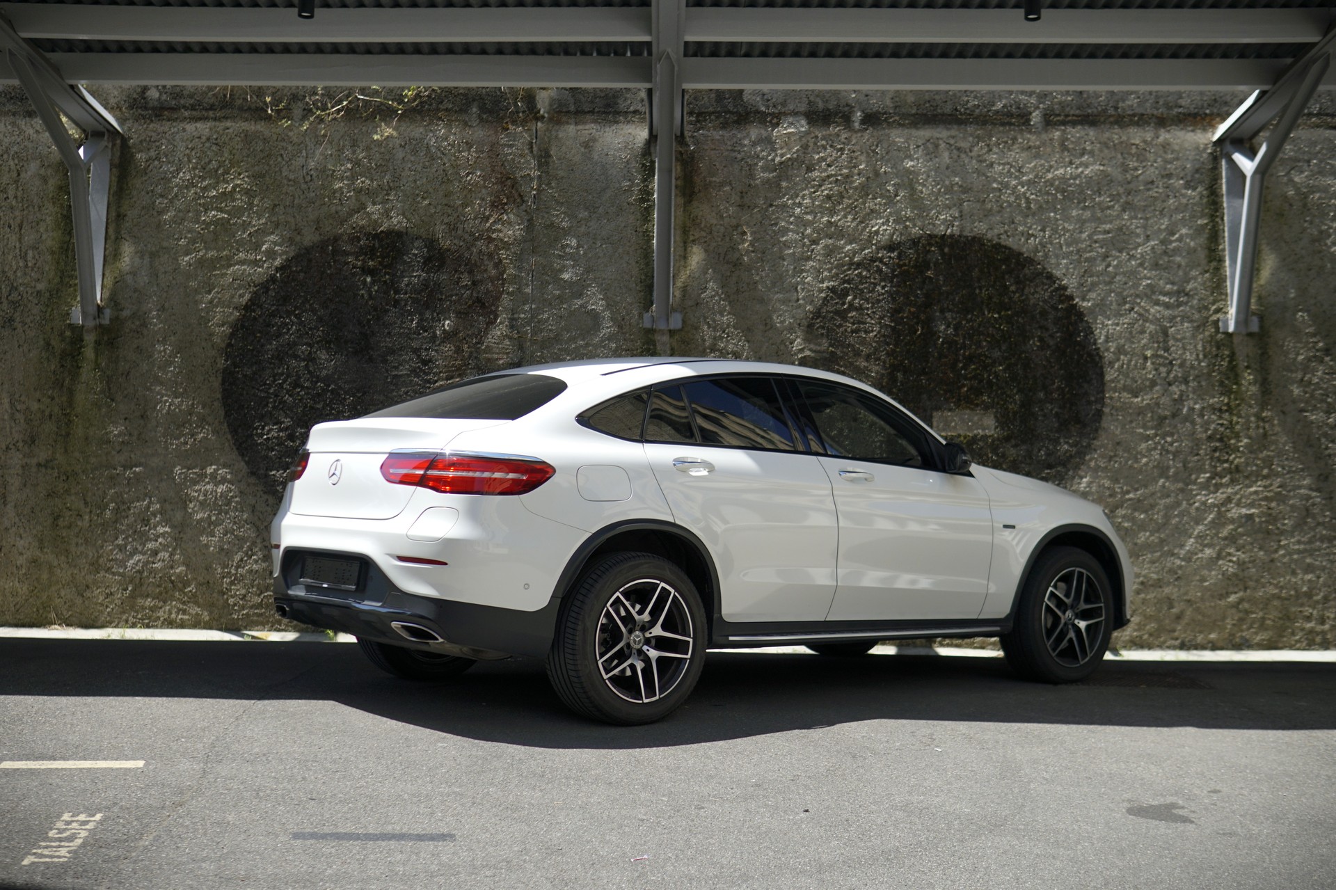 MERCEDES-BENZ GLC Coupé 350 e AMG Line 4Matic 7G-Tronic-showroom-element-3