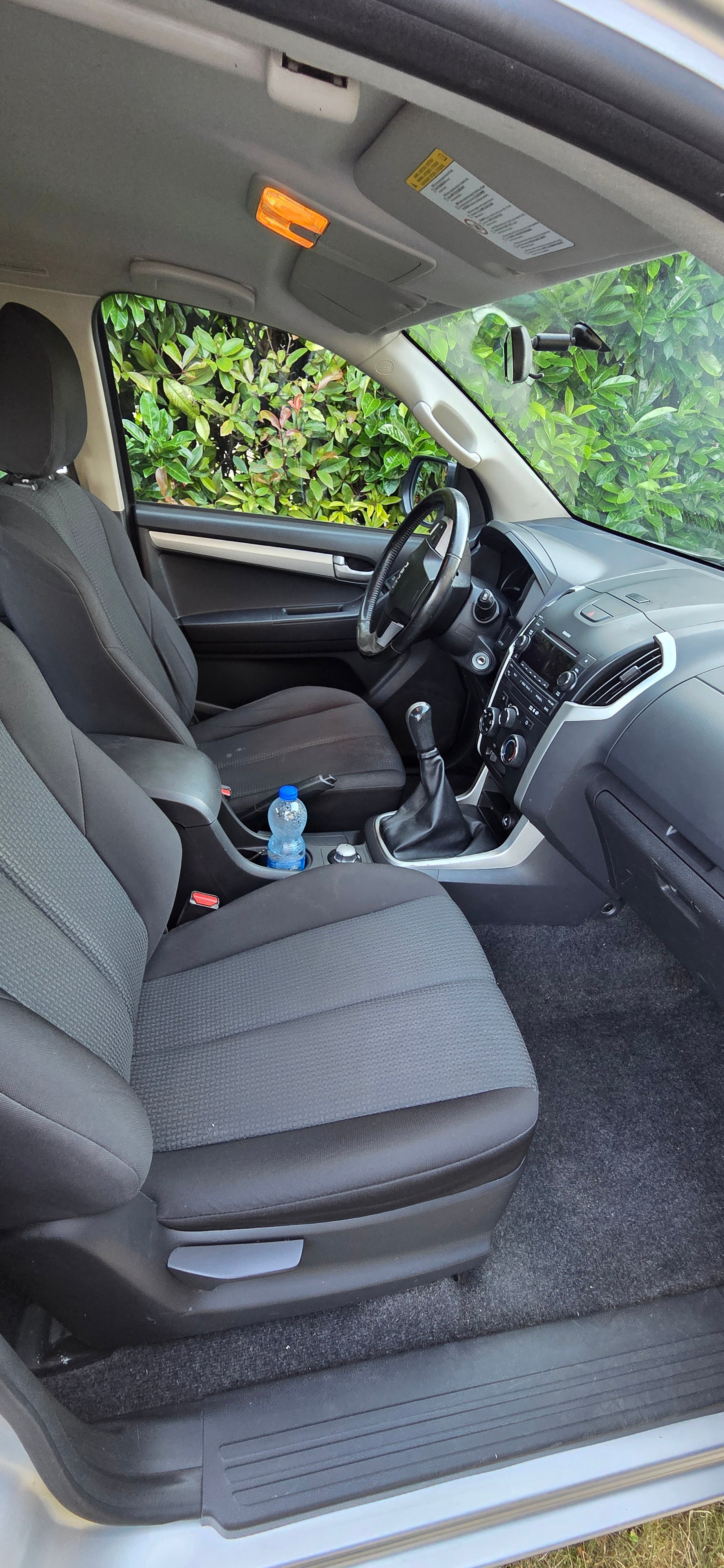 ISUZU D-MAX 2.5 TDi Solar 4x4-image-3