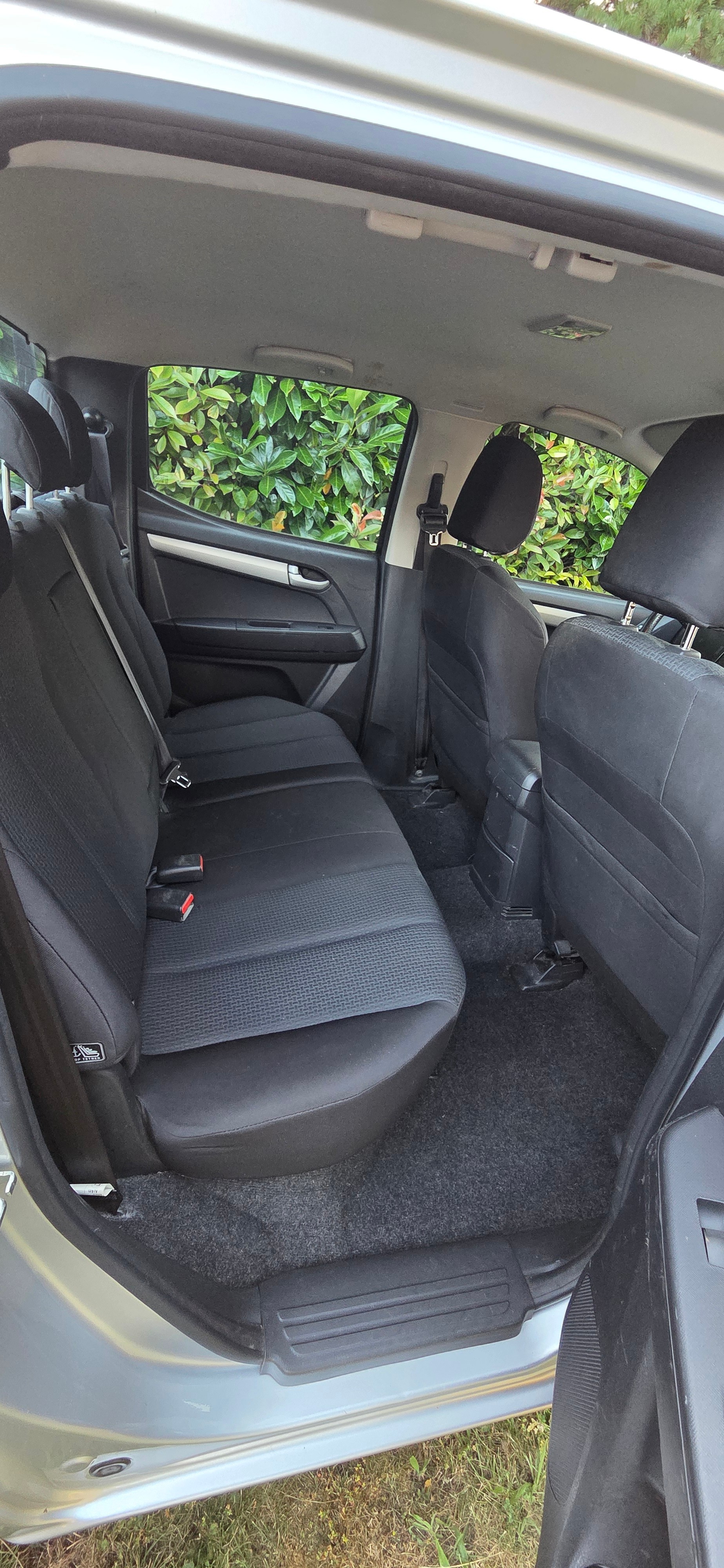ISUZU D-MAX 2.5 TDi Solar 4x4-image-4