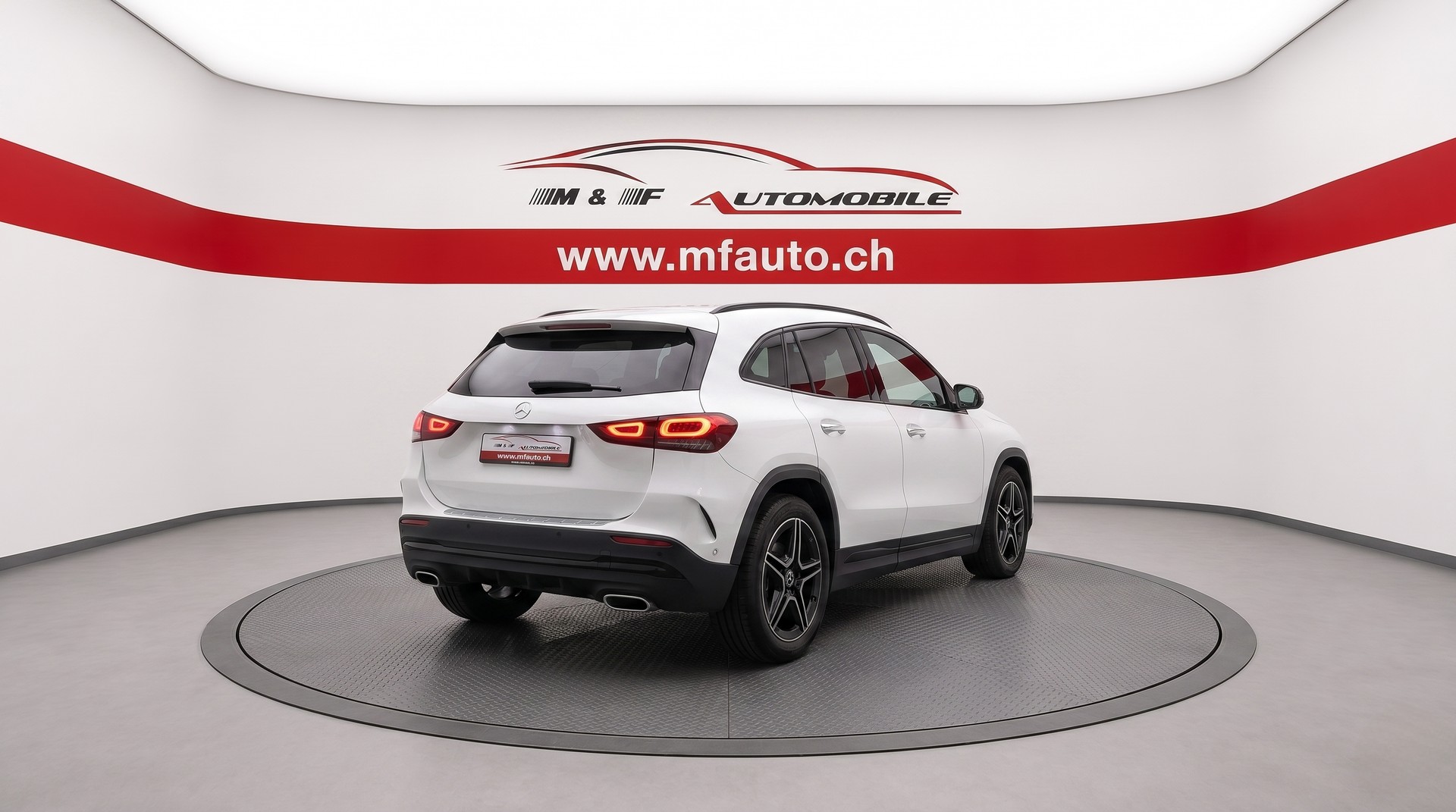 MERCEDES-BENZ GLA 250 e AMG Line CH FAHRZEUG-image-4
