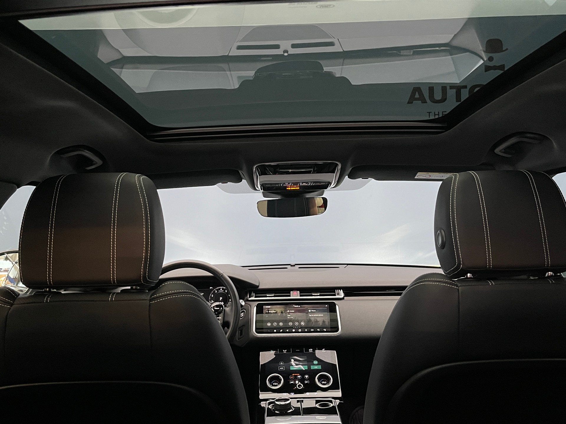 LAND ROVER Range Rover Velar 2.0 T S-image-7