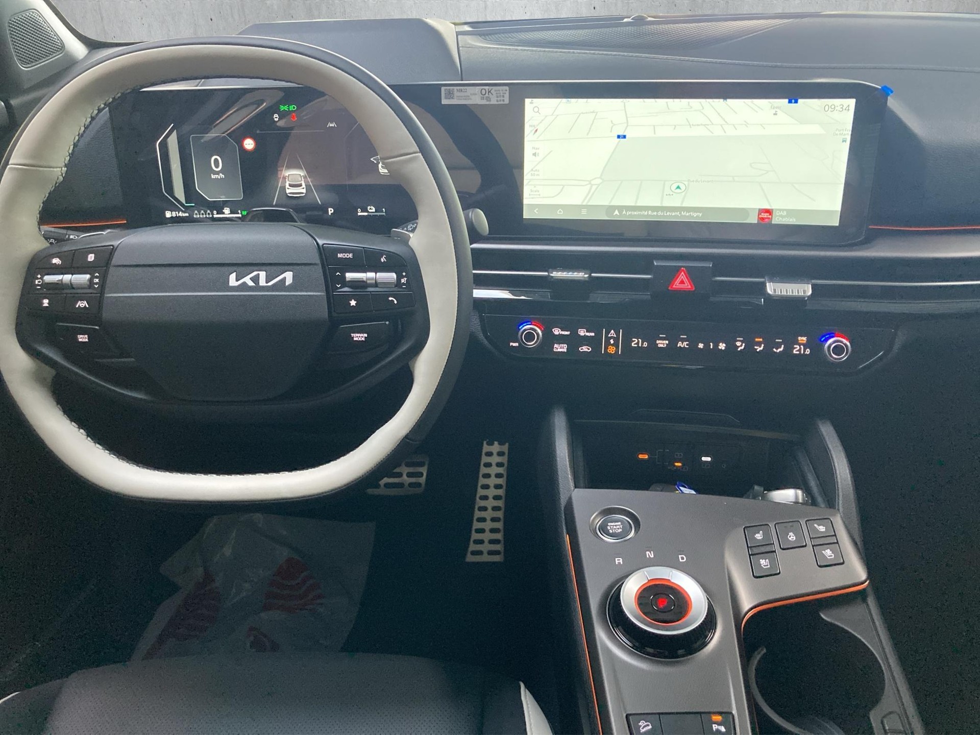 KIA Sportage 1.6 T-GDi Hybrid GT-Line-image-4