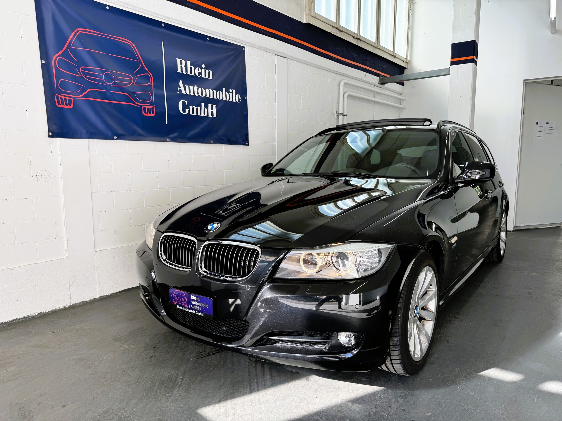 BMW 325i xDrive Touring