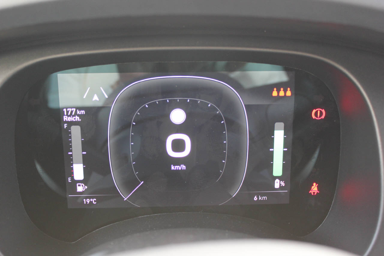 FIAT Pandina 1.0 Hybrid Icon-image-8