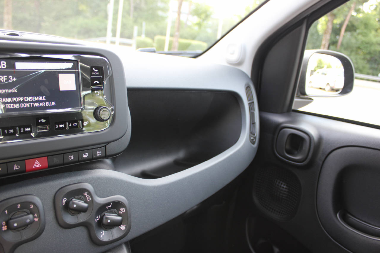 FIAT Pandina 1.0 Hybrid Icon-image-14