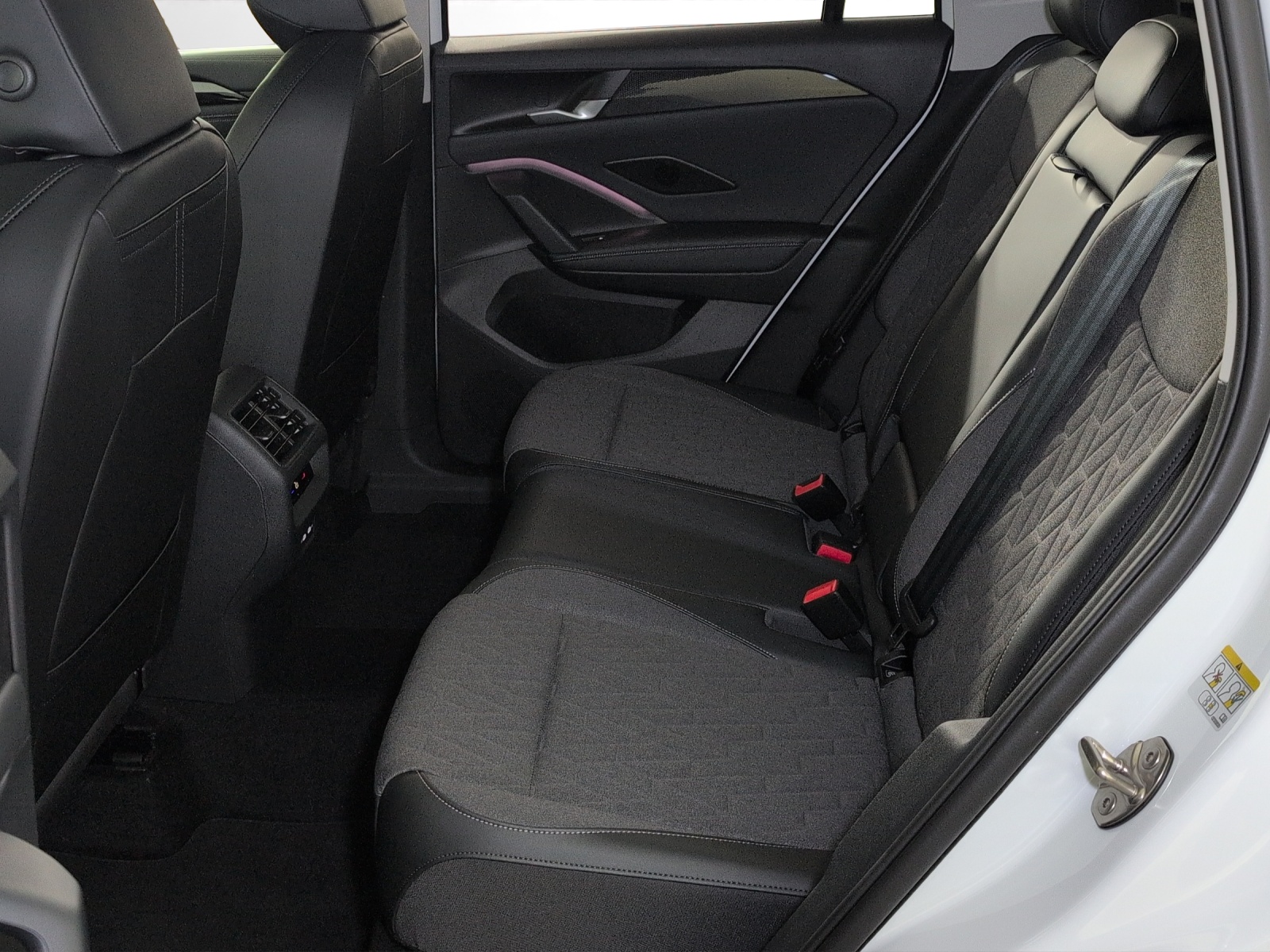 VW Tiguan 2.0 TSI DSG Life 4Motion-image-7