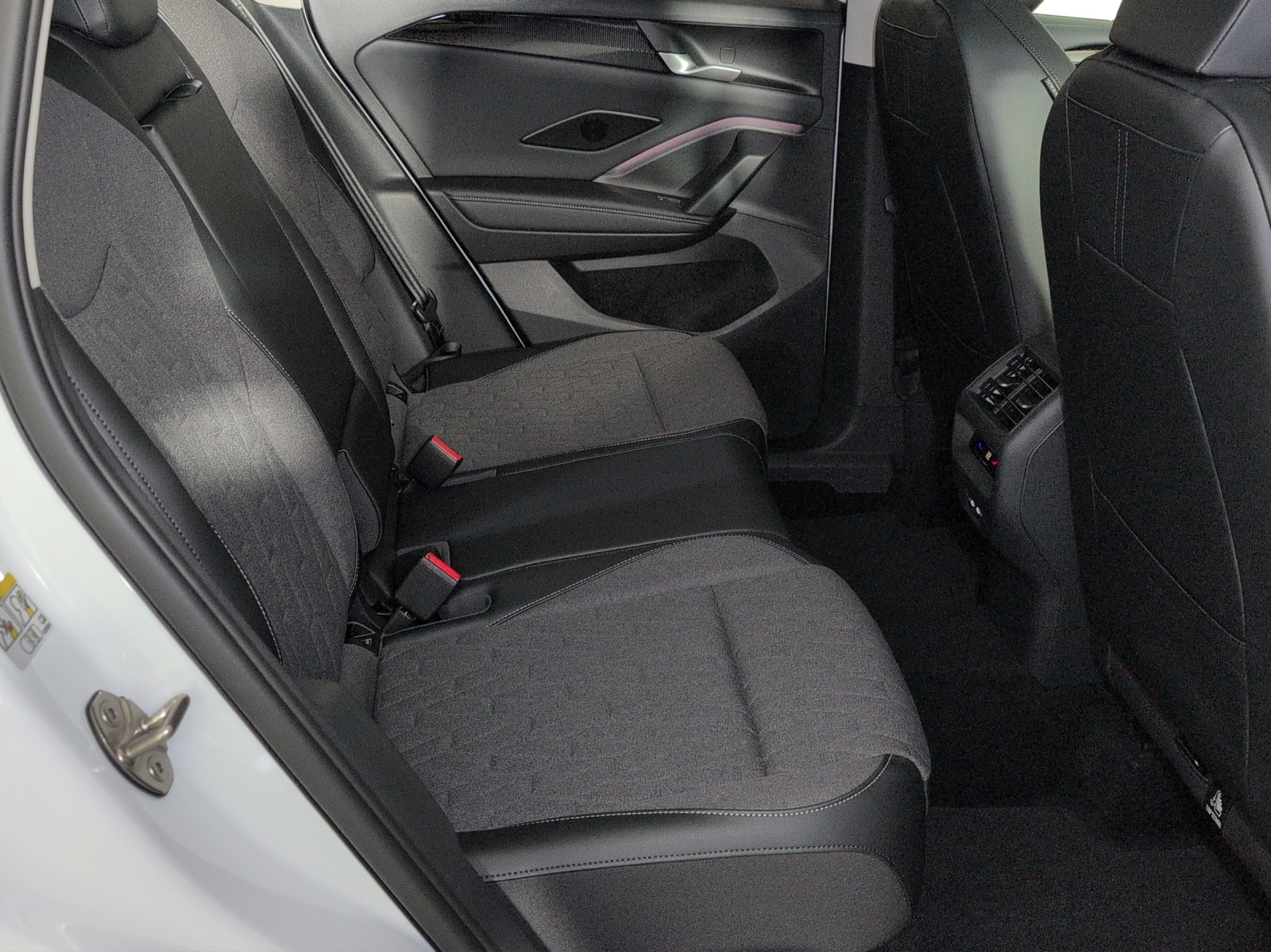 VW Tiguan 2.0 TSI DSG Life 4Motion-image-8