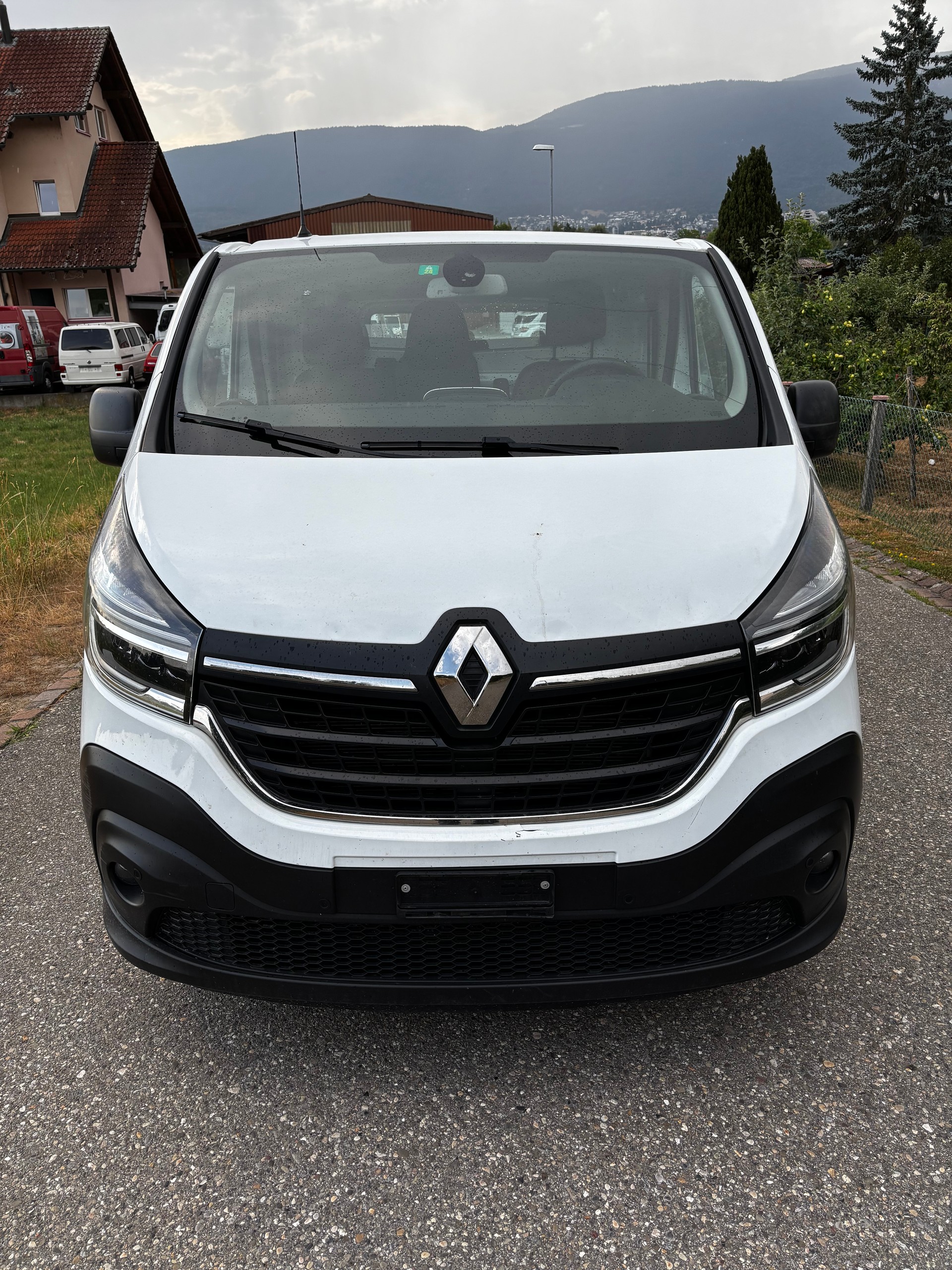 RENAULT Trafic 2.0 Energy dCi 120 3.0t Business L2H1-image-6