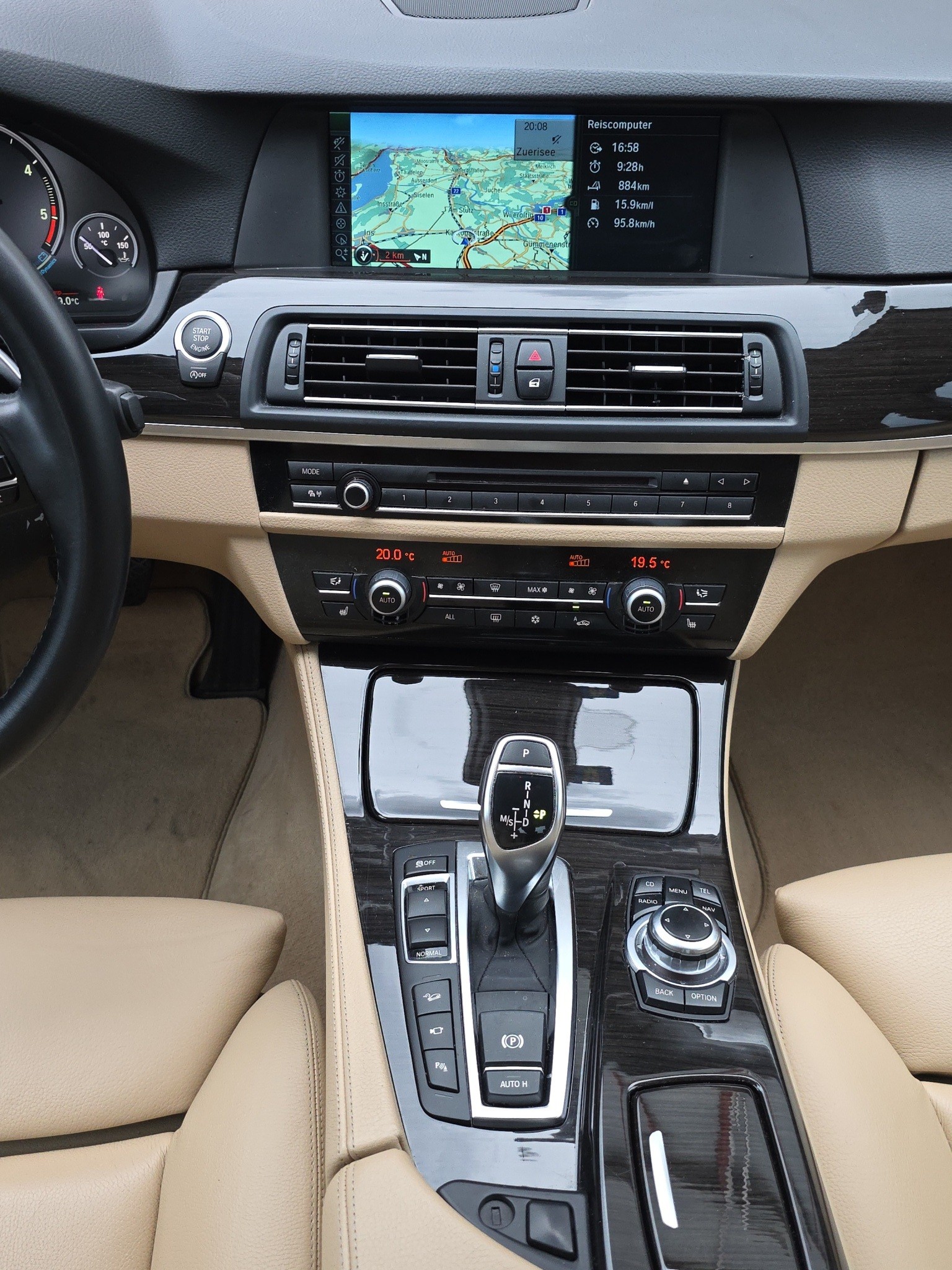 BMW 530d xDrive Steptronic Aus erster Hand-image-11
