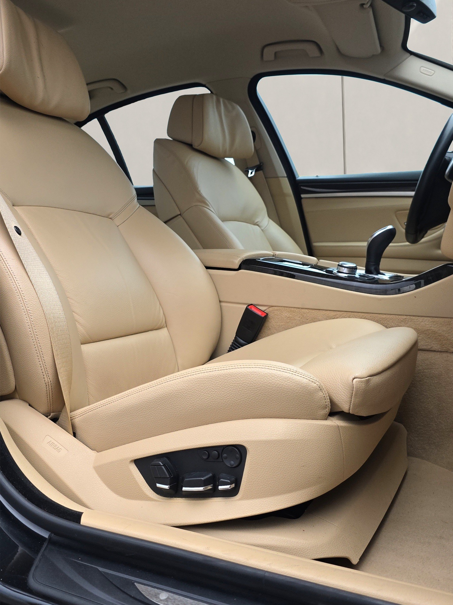 BMW 530d xDrive Steptronic Aus erster Hand-image-15