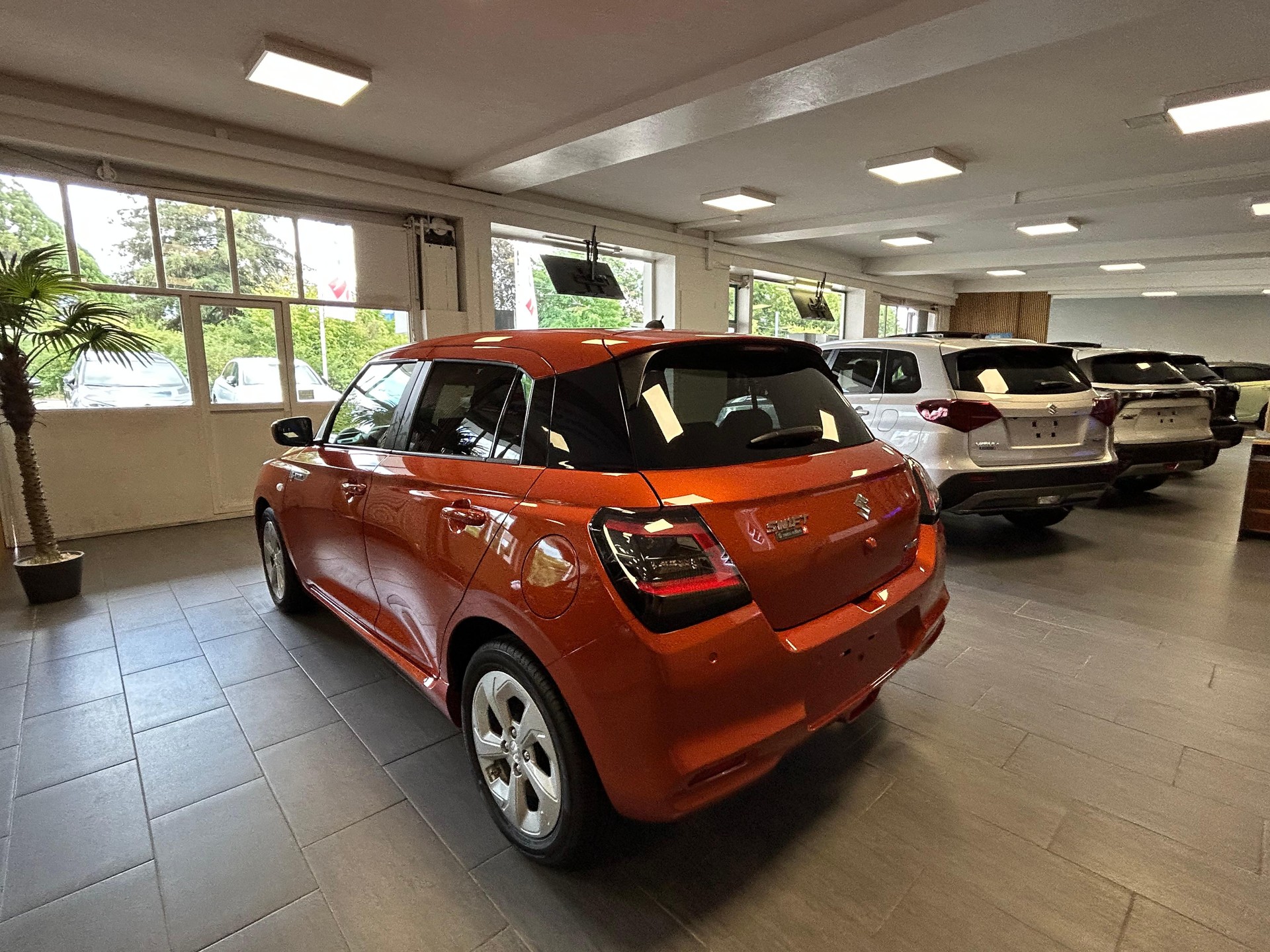 SUZUKI Swift 1.2 Sakura Hybrid-image-4