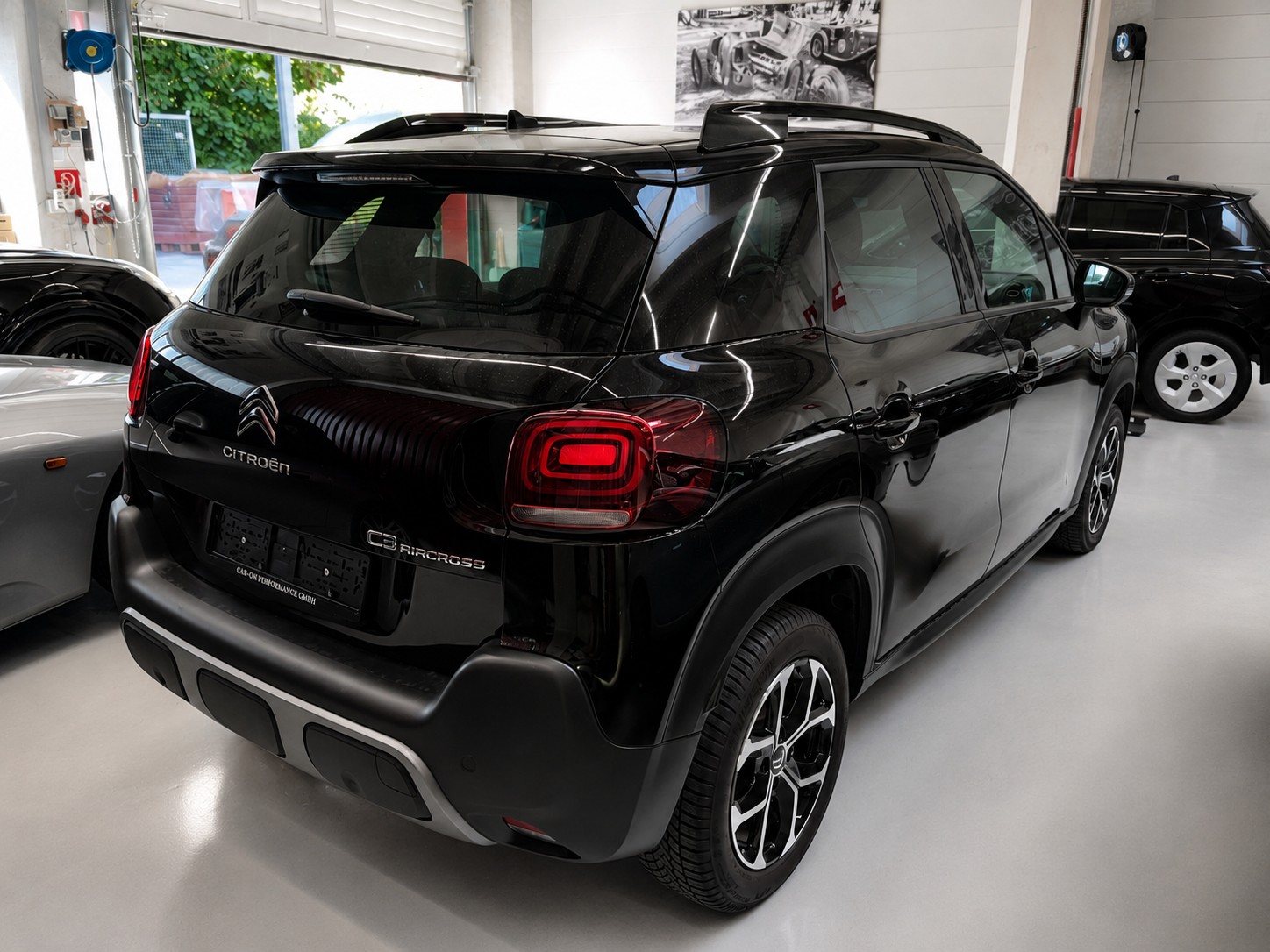 CITROEN C3 Aircross 1.2i PureTech Shine EAT6-showroom-element-2