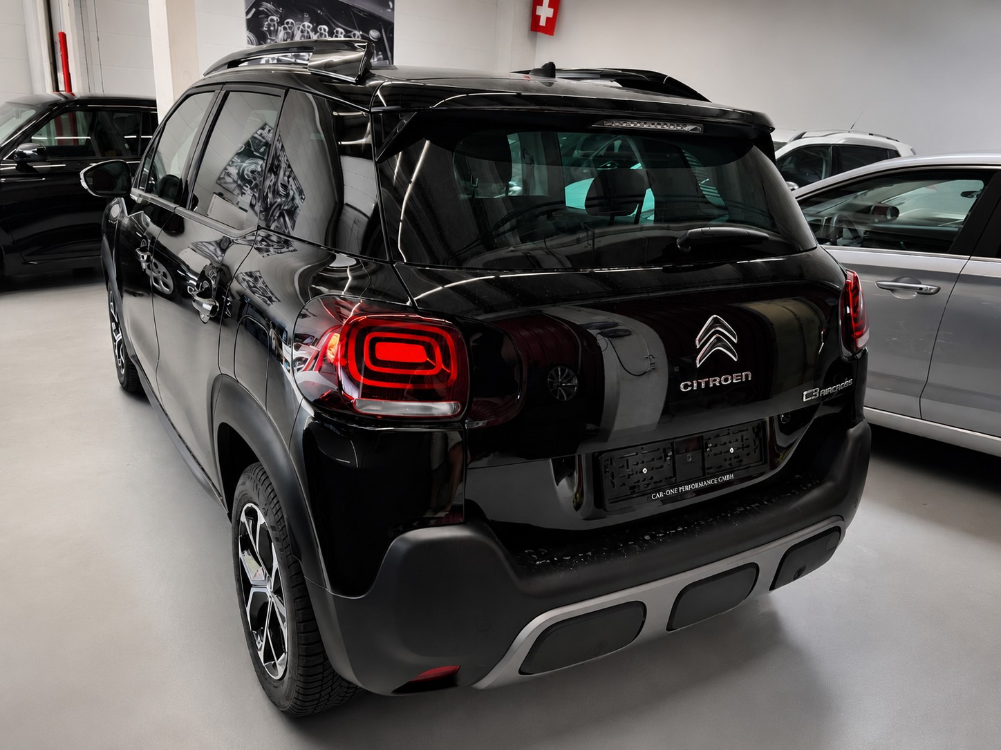CITROEN C3 Aircross 1.2i PureTech Shine EAT6-showroom-element-3