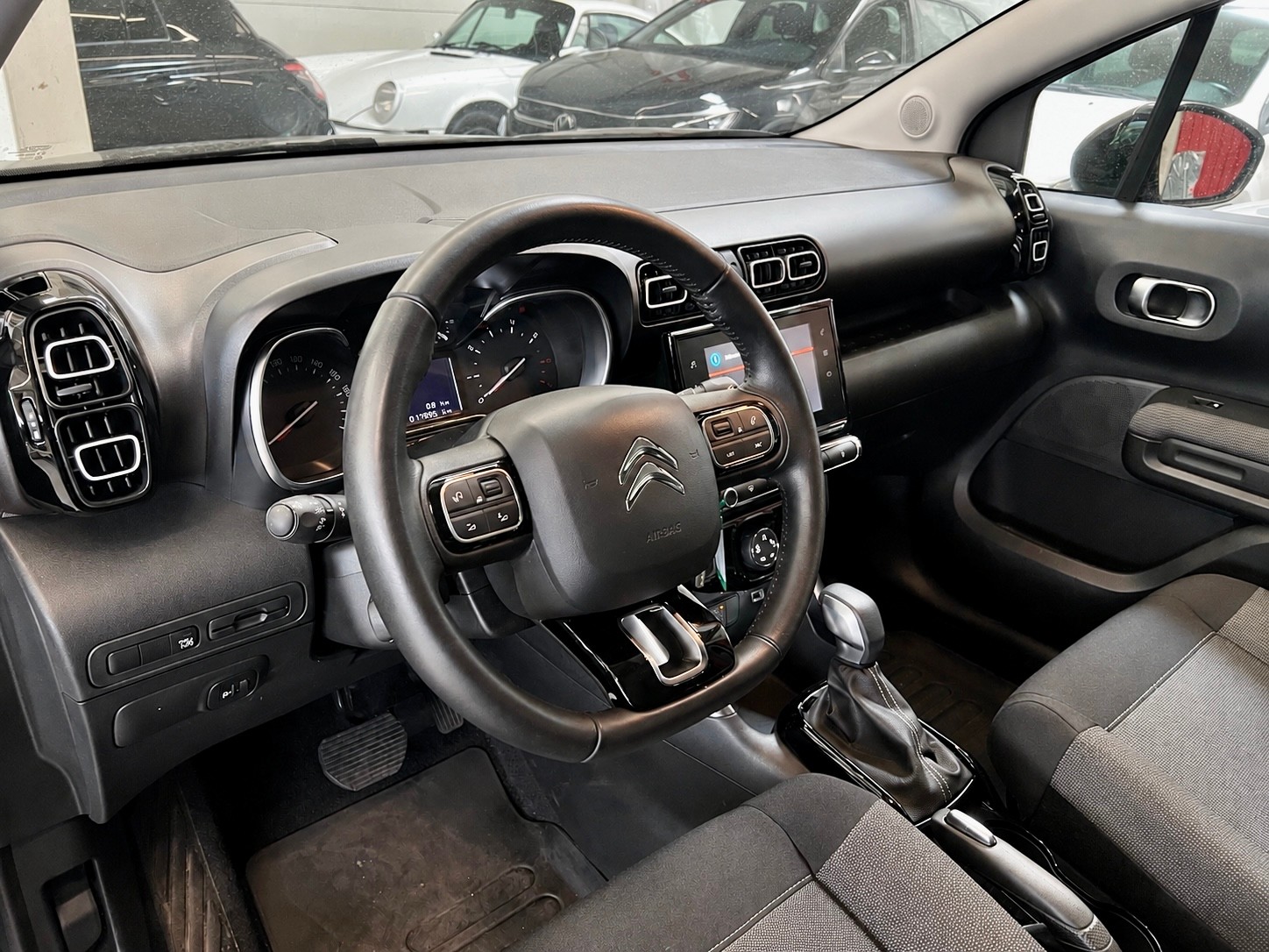 CITROEN C3 Aircross 1.2i PureTech Shine EAT6-image-6
