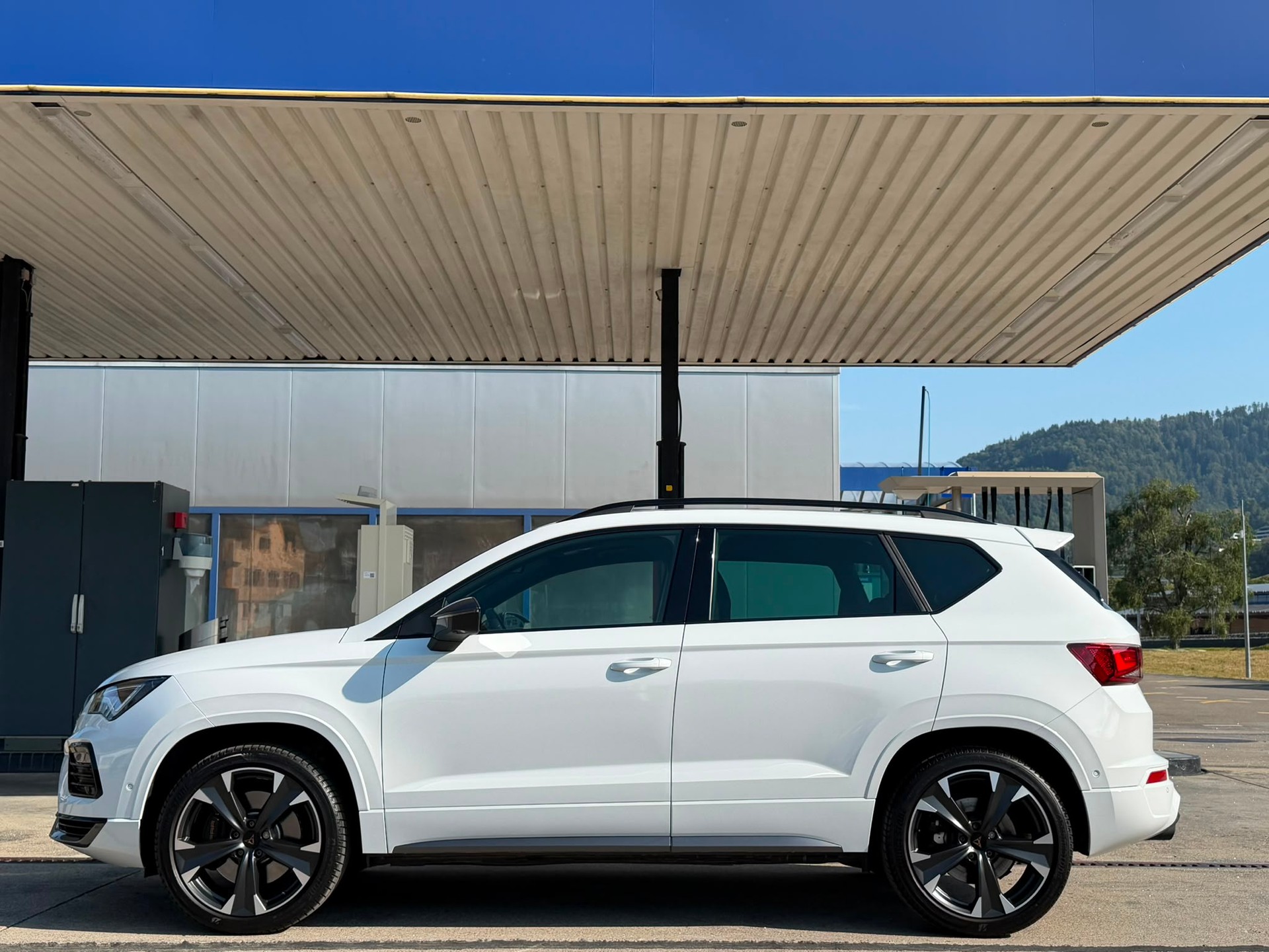 CUPRA Ateca 2.0TSI VZ 4Drive DSG *Top Ausgestattet**Cupra- & Startknopf am Lenkrad**Panorama**Assistenzpaket XL**DCC*-showroom-element-3