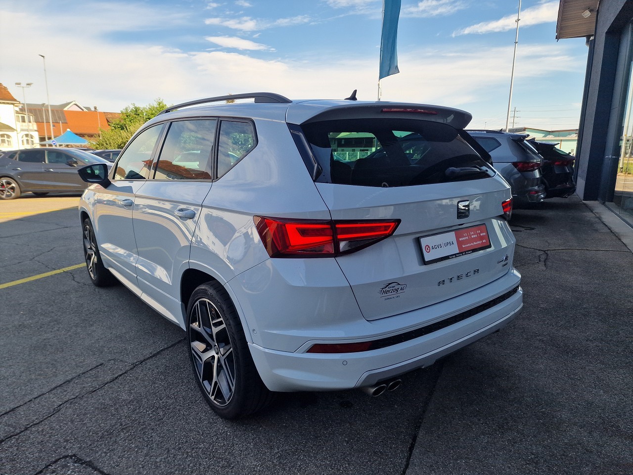 SEAT Ateca 2.0 TSI SWISS FR 4Drive DSG-showroom-element-3