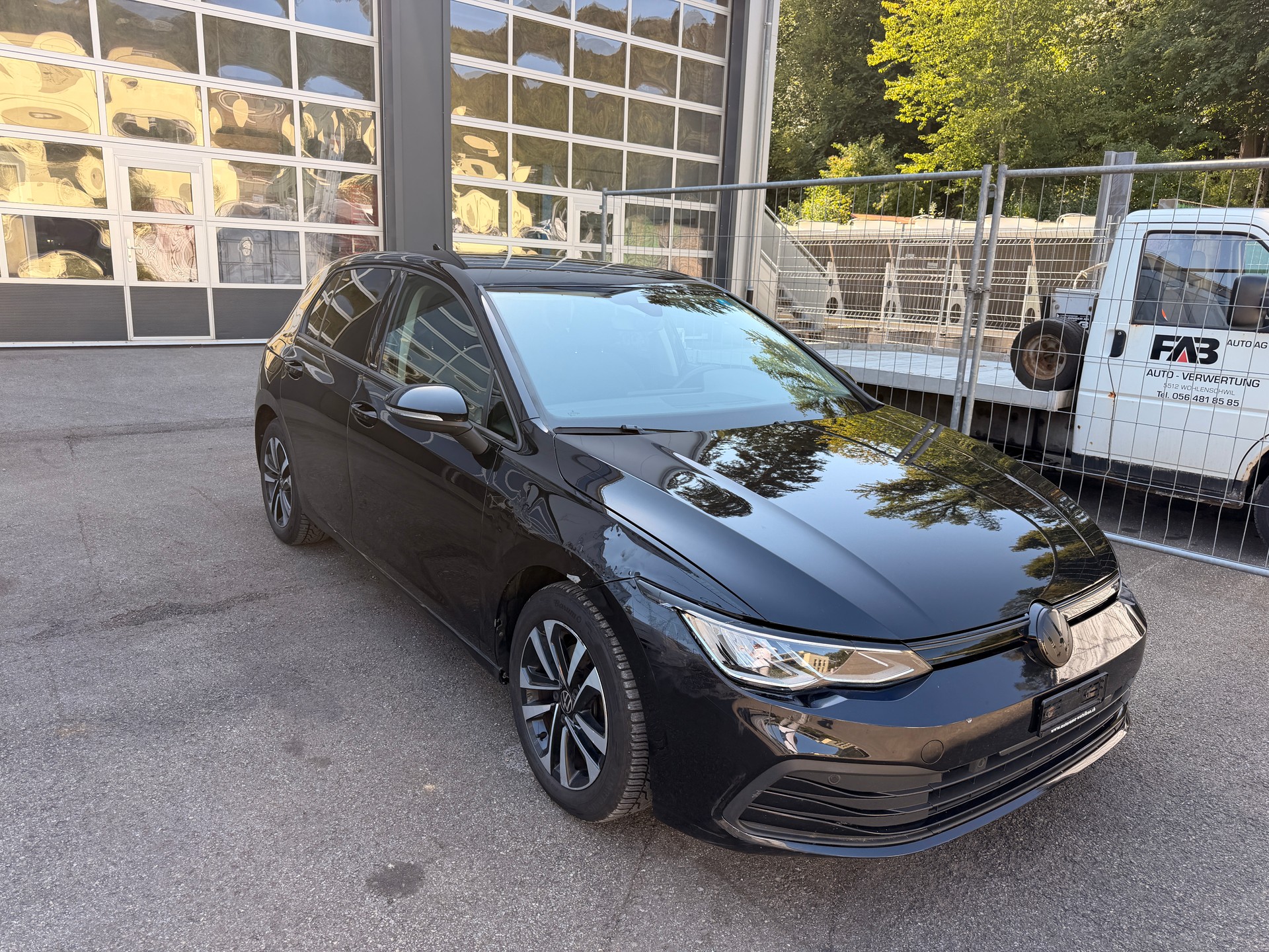 VW Golf 2.0 TDI Style UNITED DSG-showroom-element-2