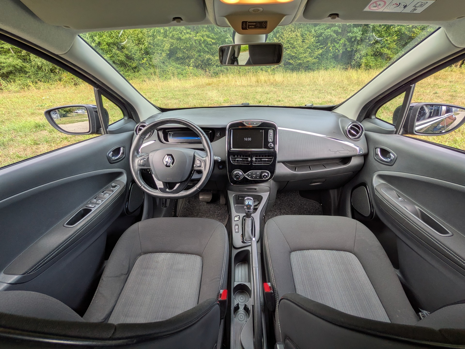 RENAULT R110 Limited mit neuem Motor und Batteriegesundheit 87%-image-4