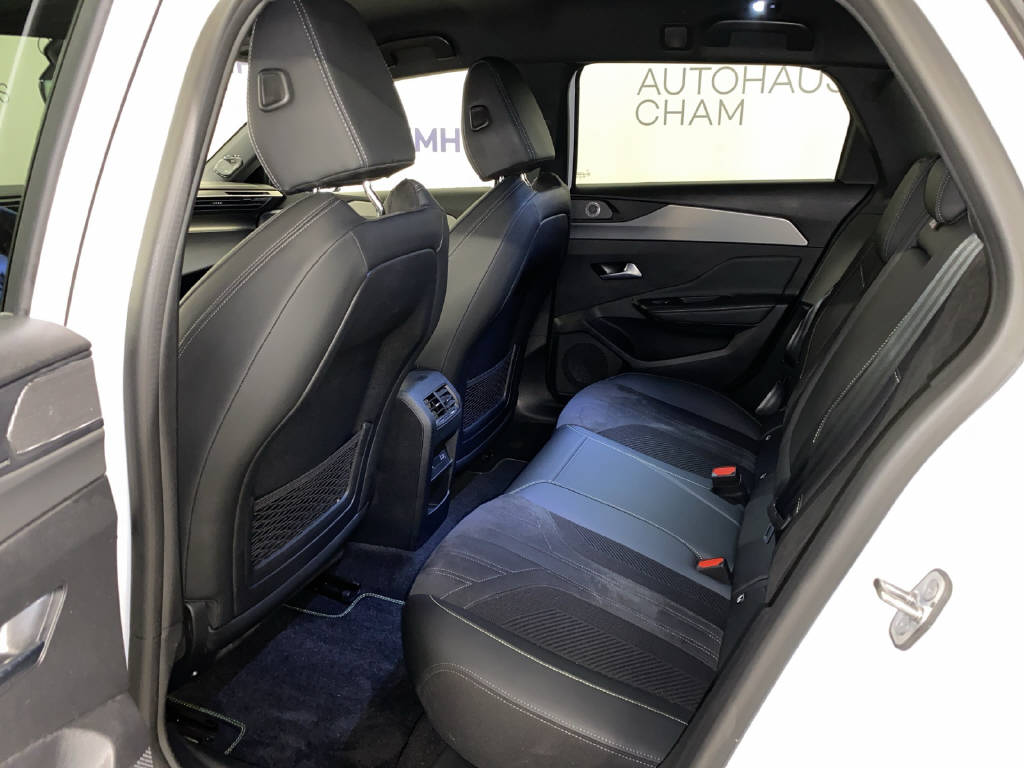 PEUGEOT 308 SW 1.6 PHEV 180 PS GT-image-17