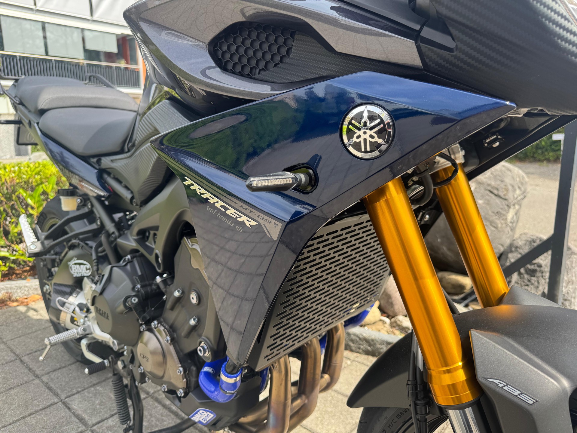 YAMAHA MT-09 ABS Tracer-showroom-element-2