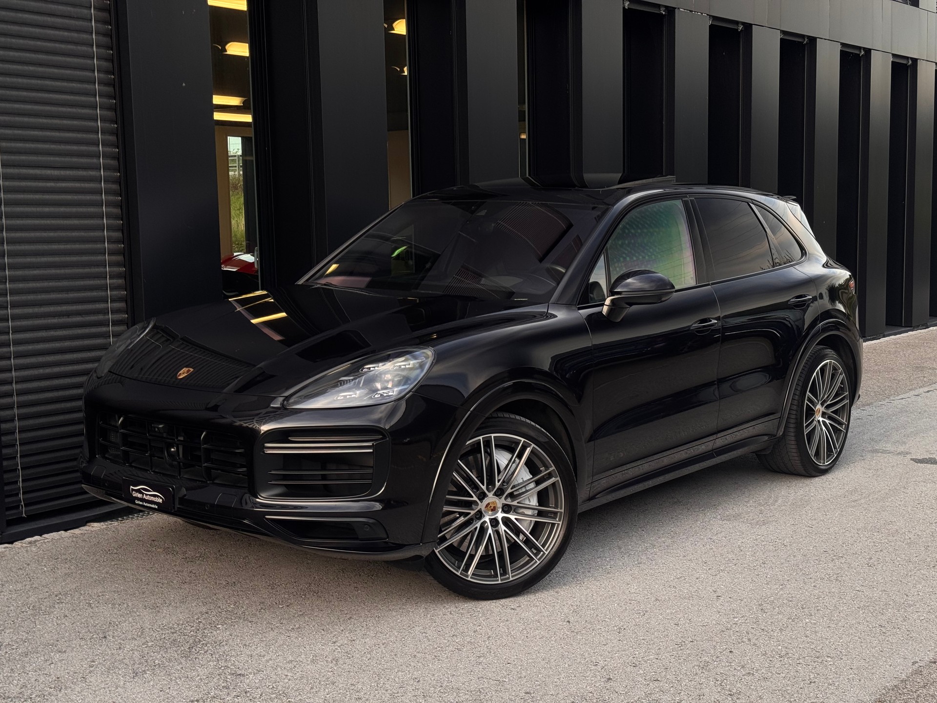 PORSCHE Cayenne Turbo