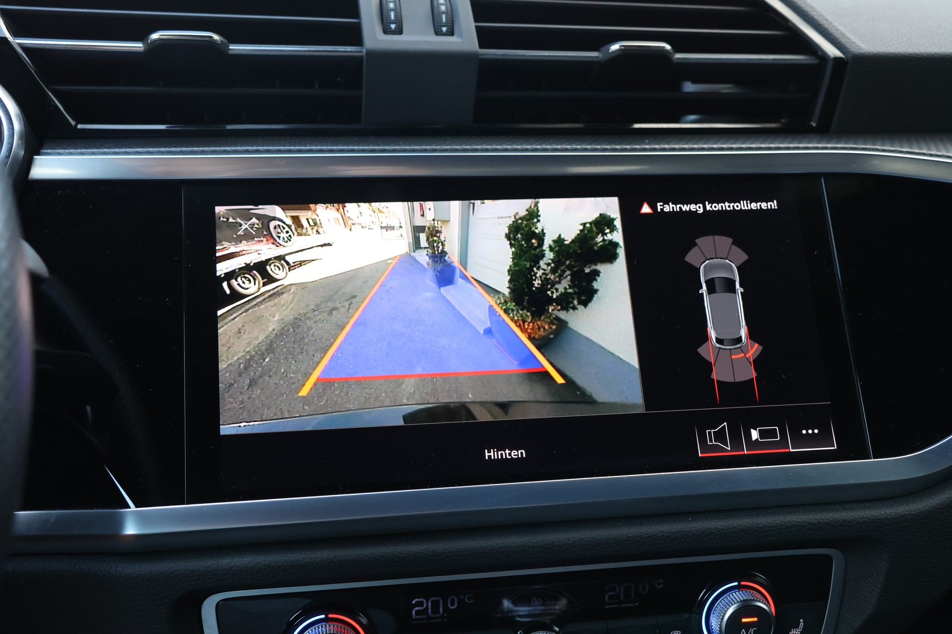 AUDI Q3 Sportback 40 TDI S line Attraction quattro S-tronic (CH)-image-21