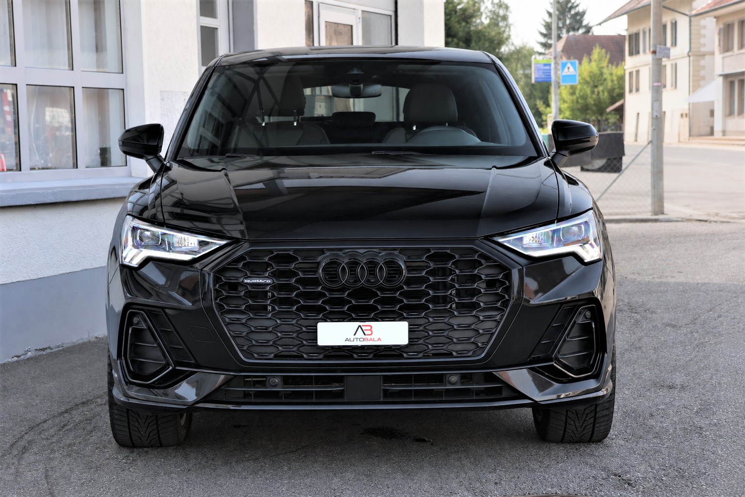 AUDI Q3 Sportback 40 TDI S line Attraction quattro S-tronic (CH)-showroom-element-1