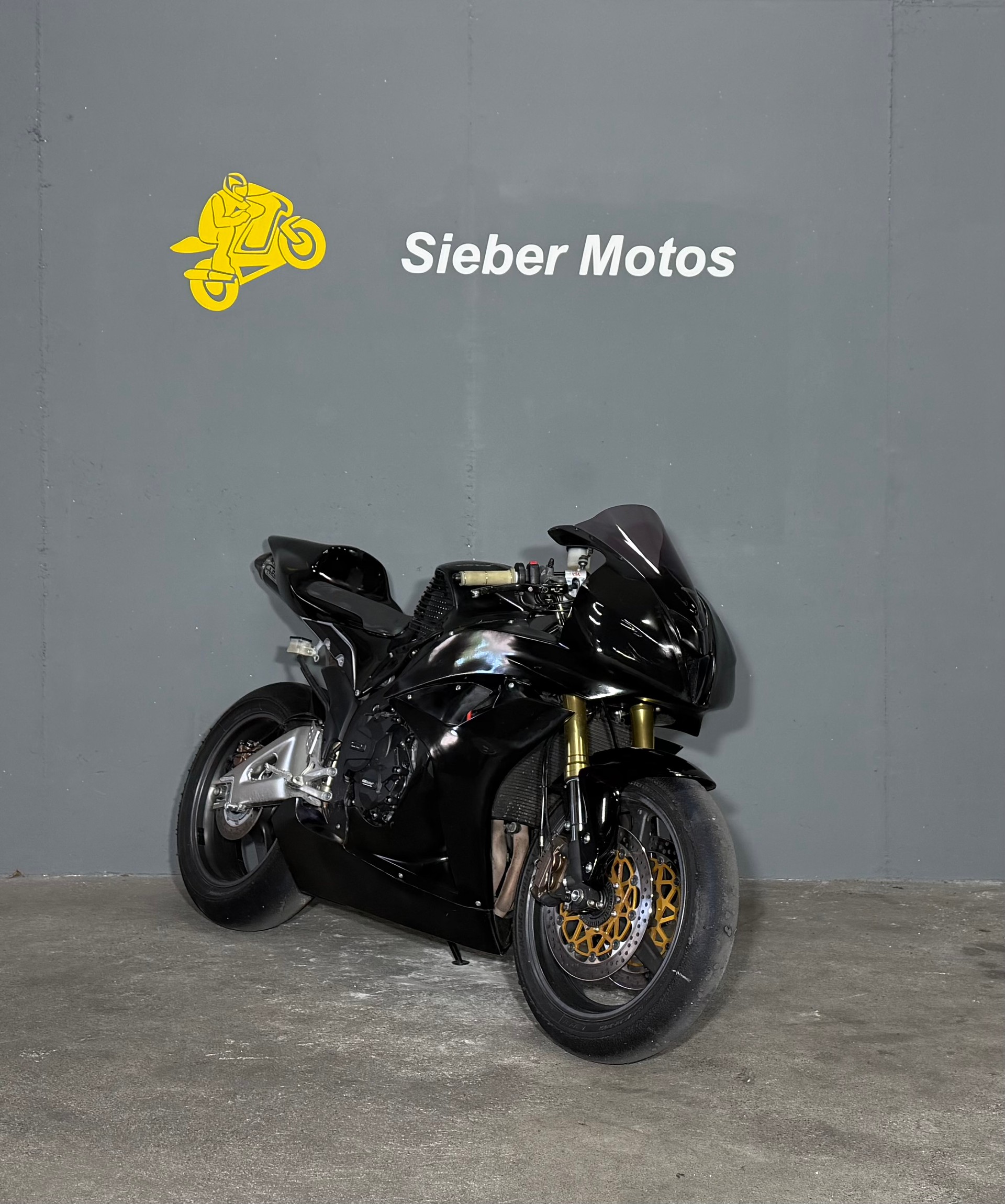 HONDA CBR 600 RA ABS-image-1
