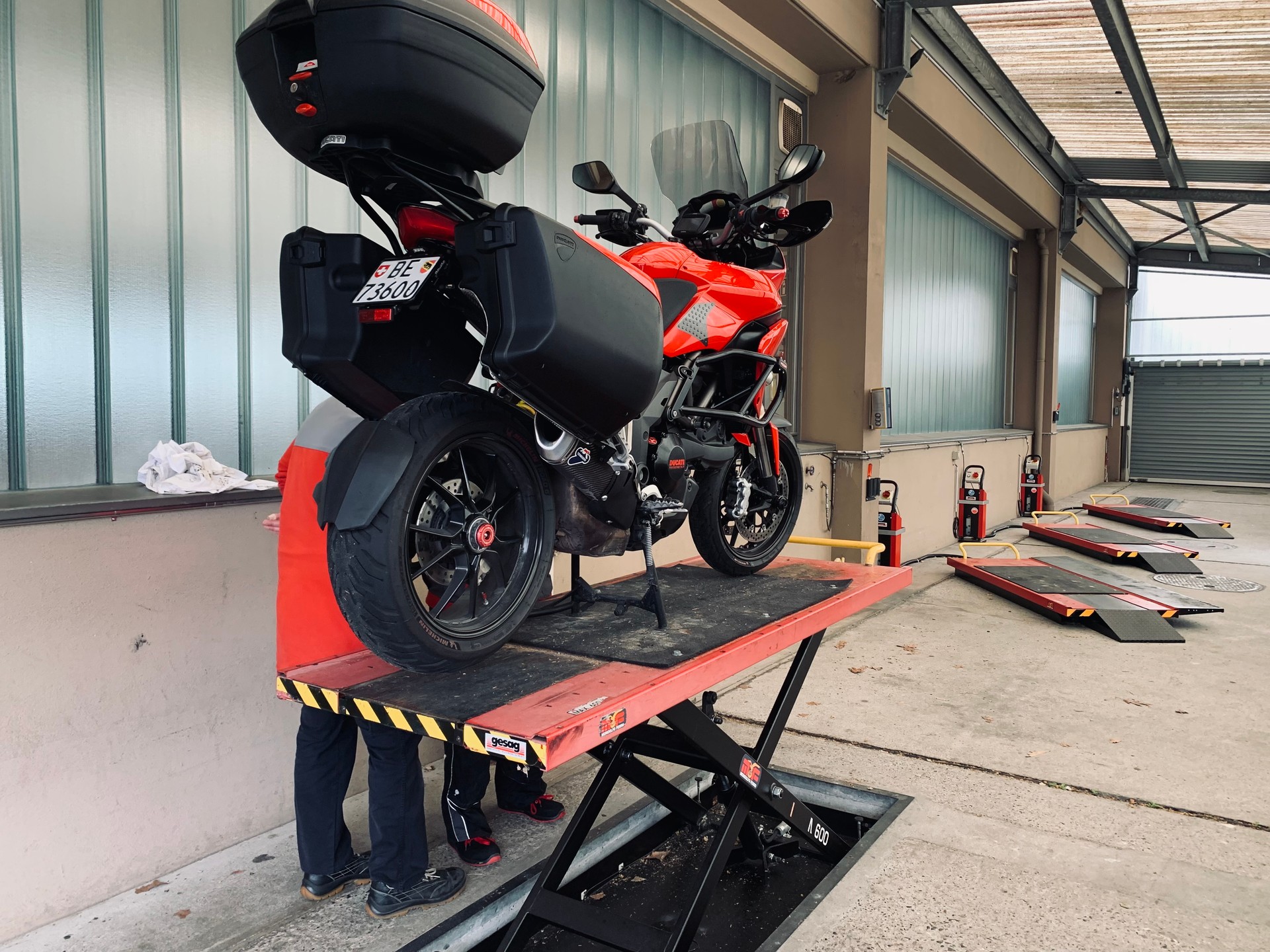 DUCATI MULTISTRADA 1200-image-1