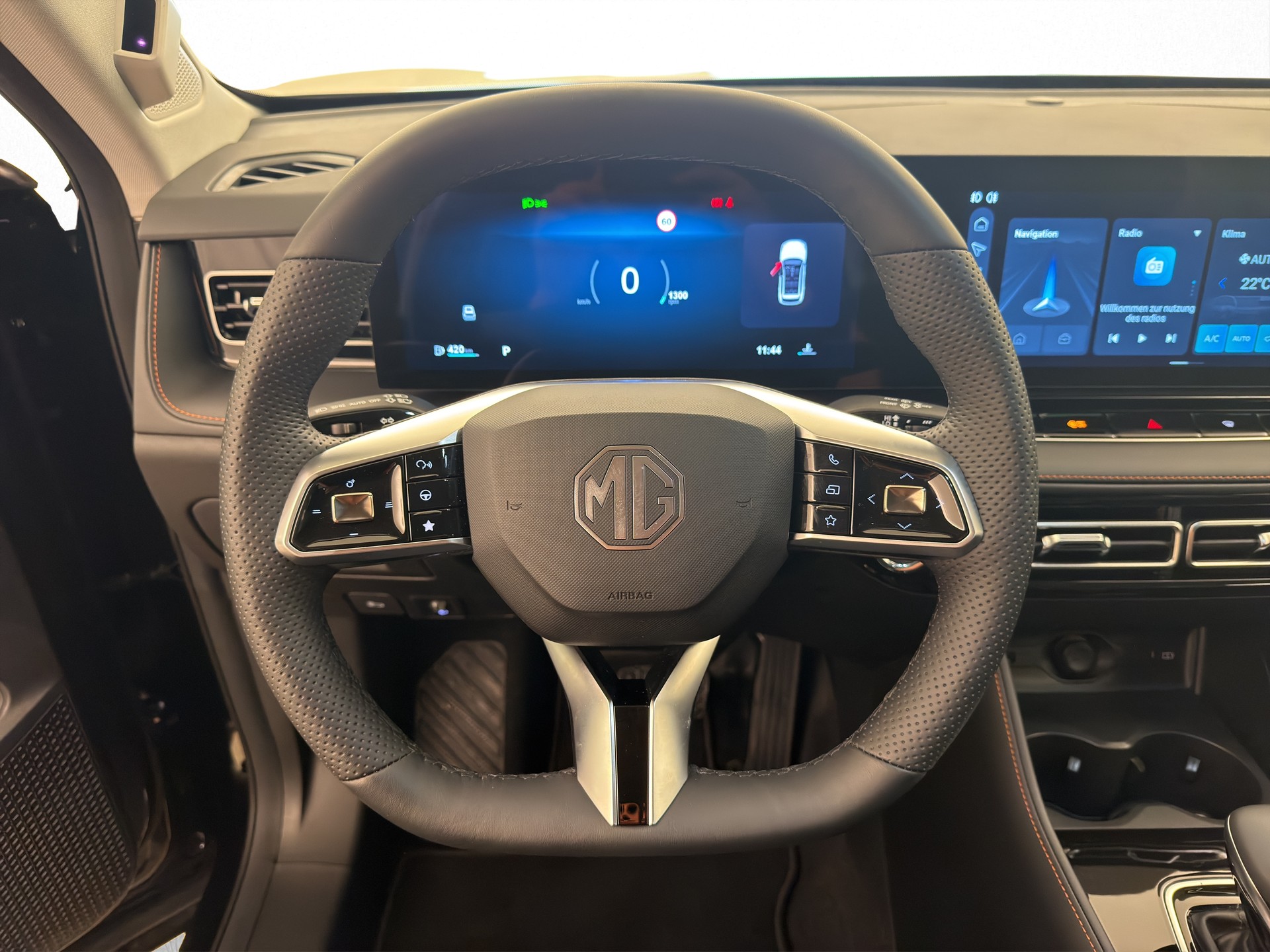 MG HS 1.5 Vti-Tech Luxury-image-10