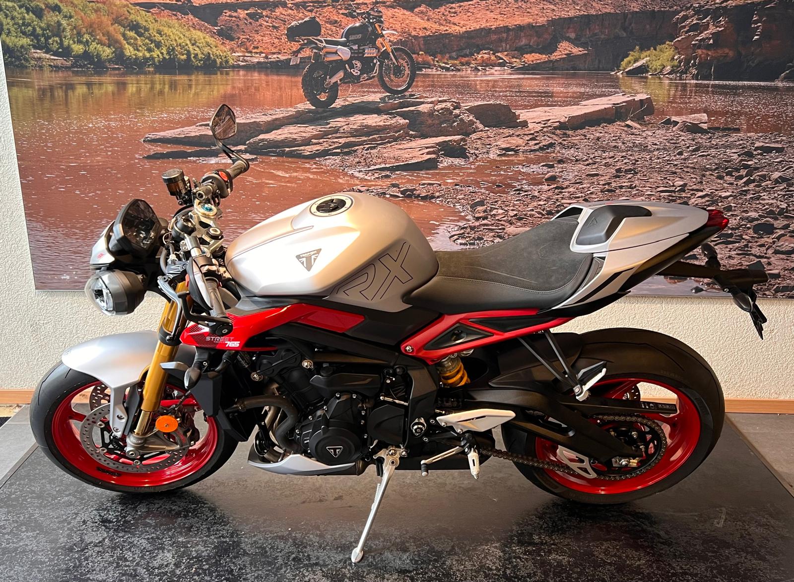 TRIUMPH Street Triple 765 RX-image-3