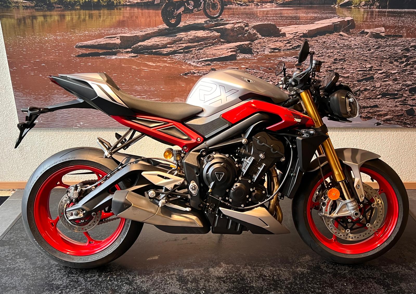 TRIUMPH Street Triple 765 RX-image-0