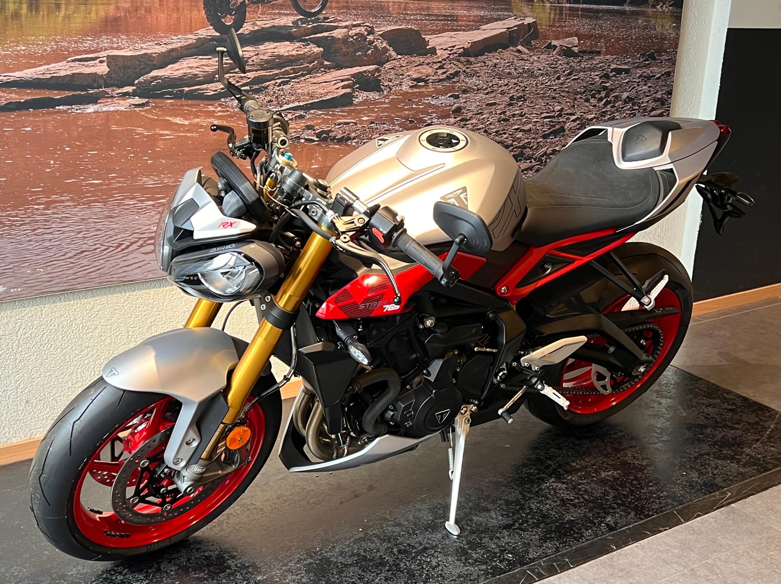TRIUMPH Street Triple 765 RX-image-2