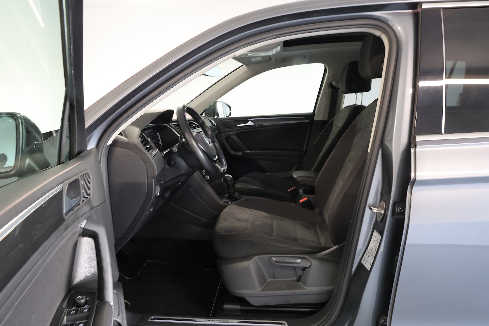 VW Tiguan Allspace 2.0 TDI SCR Highline DSG *7-Sitzer*-image-5