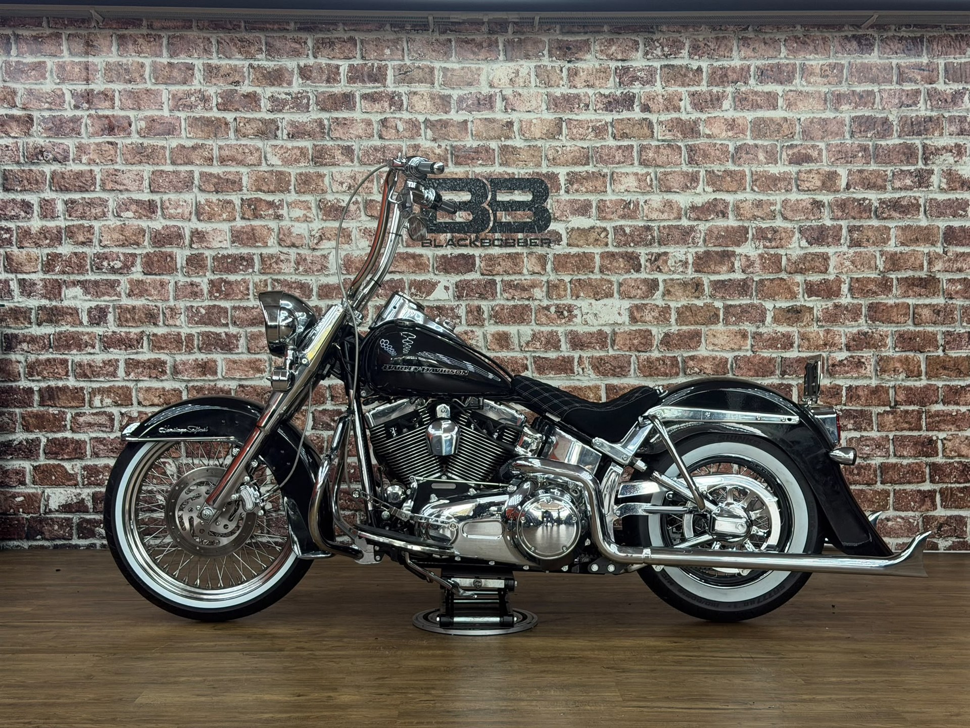 HARLEY-DAVIDSON FLSTCI Softail Classic-image-1