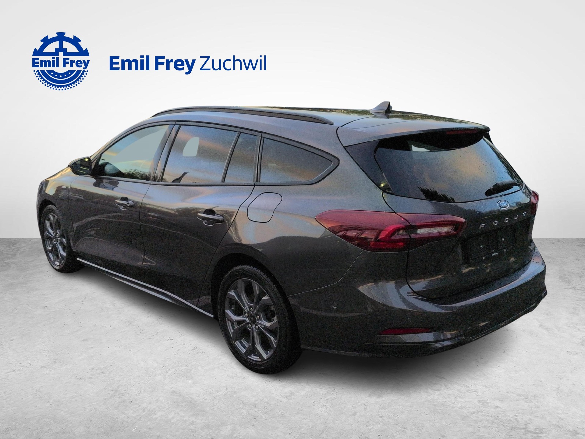 FORD Focus Station Wagon 1.0i EcoB Hybrid 155 ST-Line-showroom-element-1