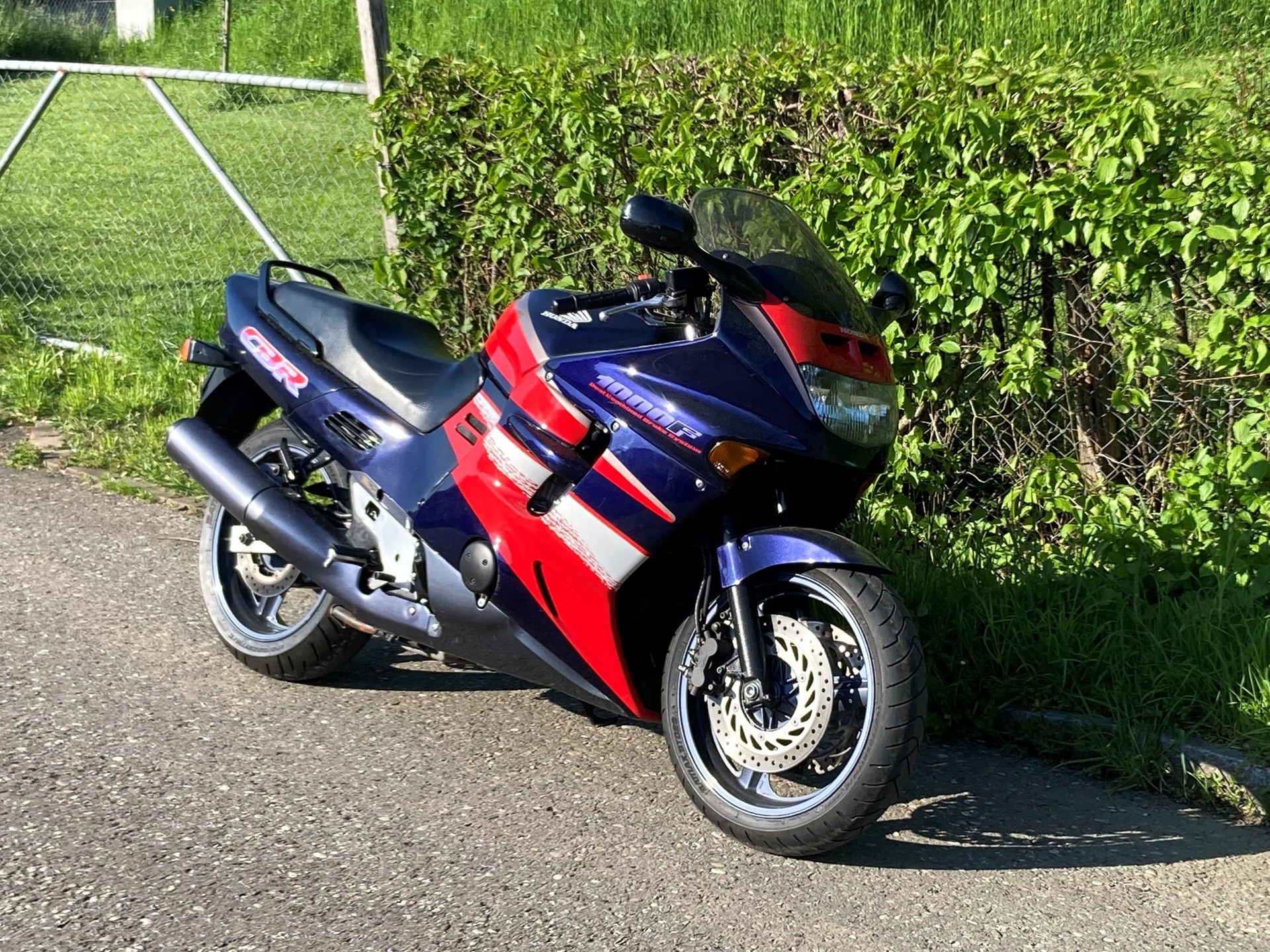 HONDA CBR 1000 F Dual-CBS-image-0