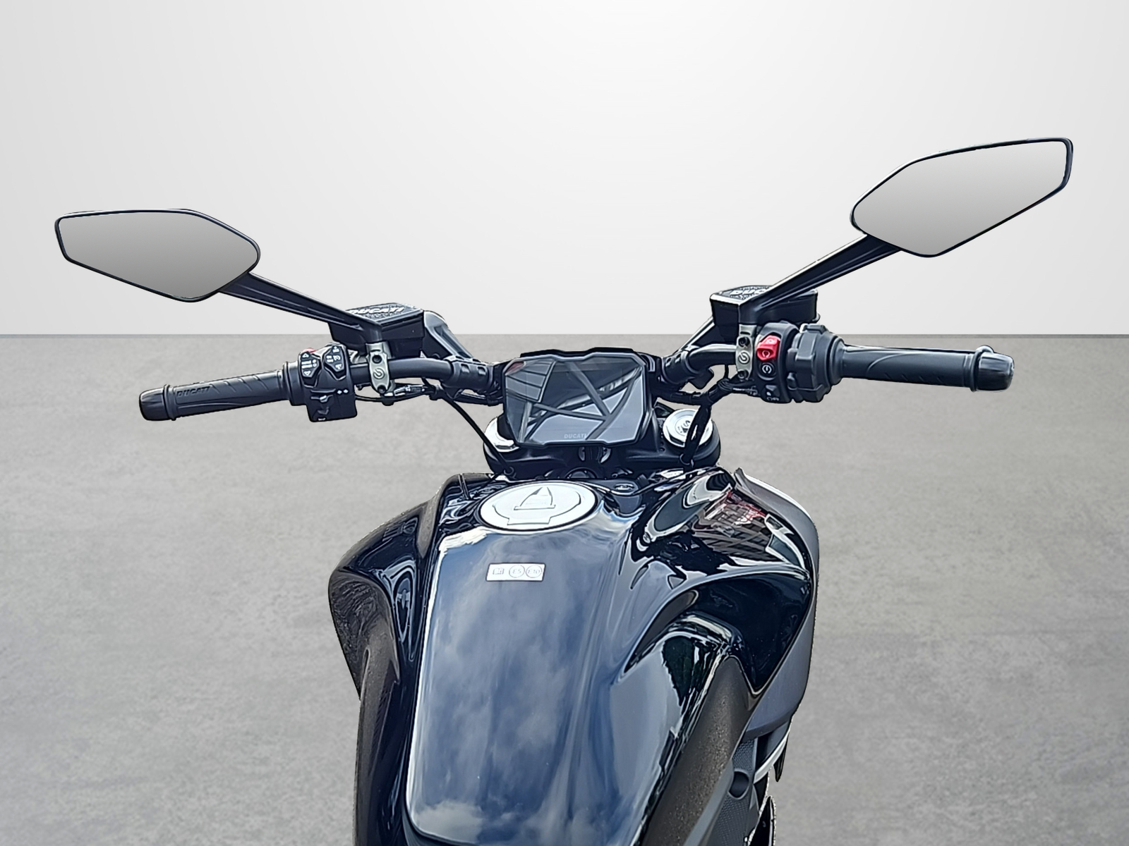 DUCATI Diavel V4-image-11