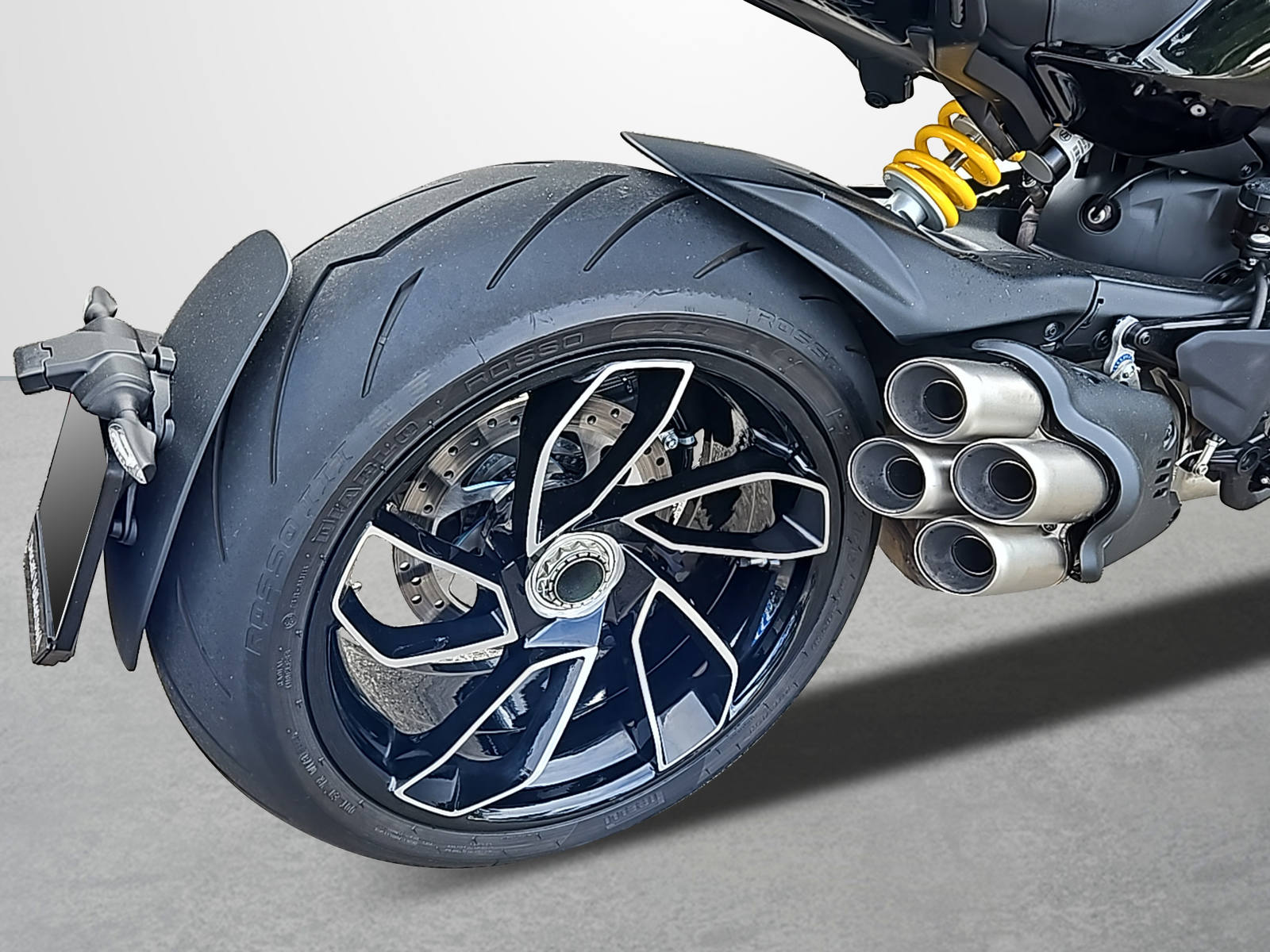 DUCATI Diavel V4-image-13