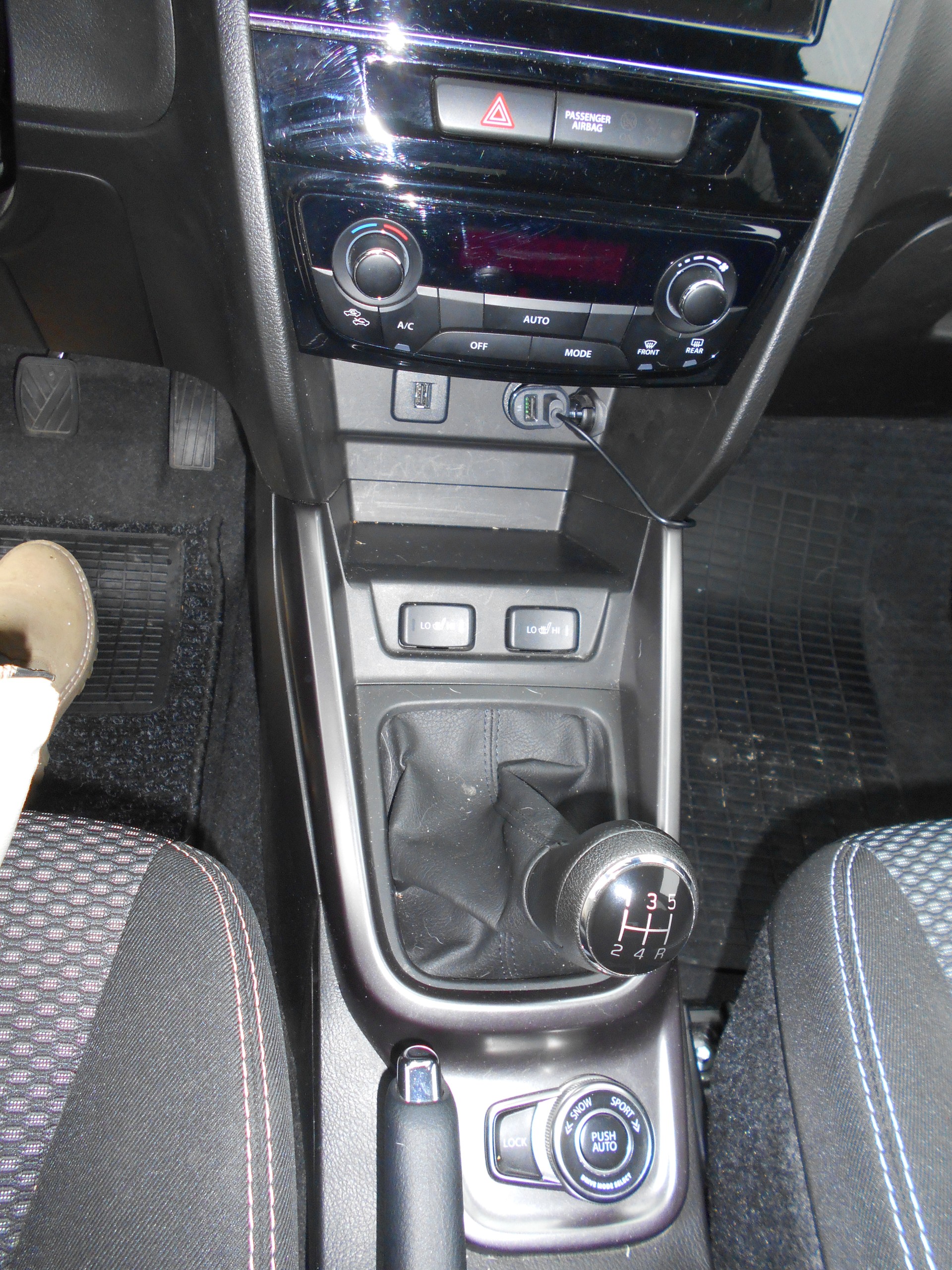 SUZUKI Vitara 1.0 TOP UNICO. ALLRAD TOP 4x4-image-8