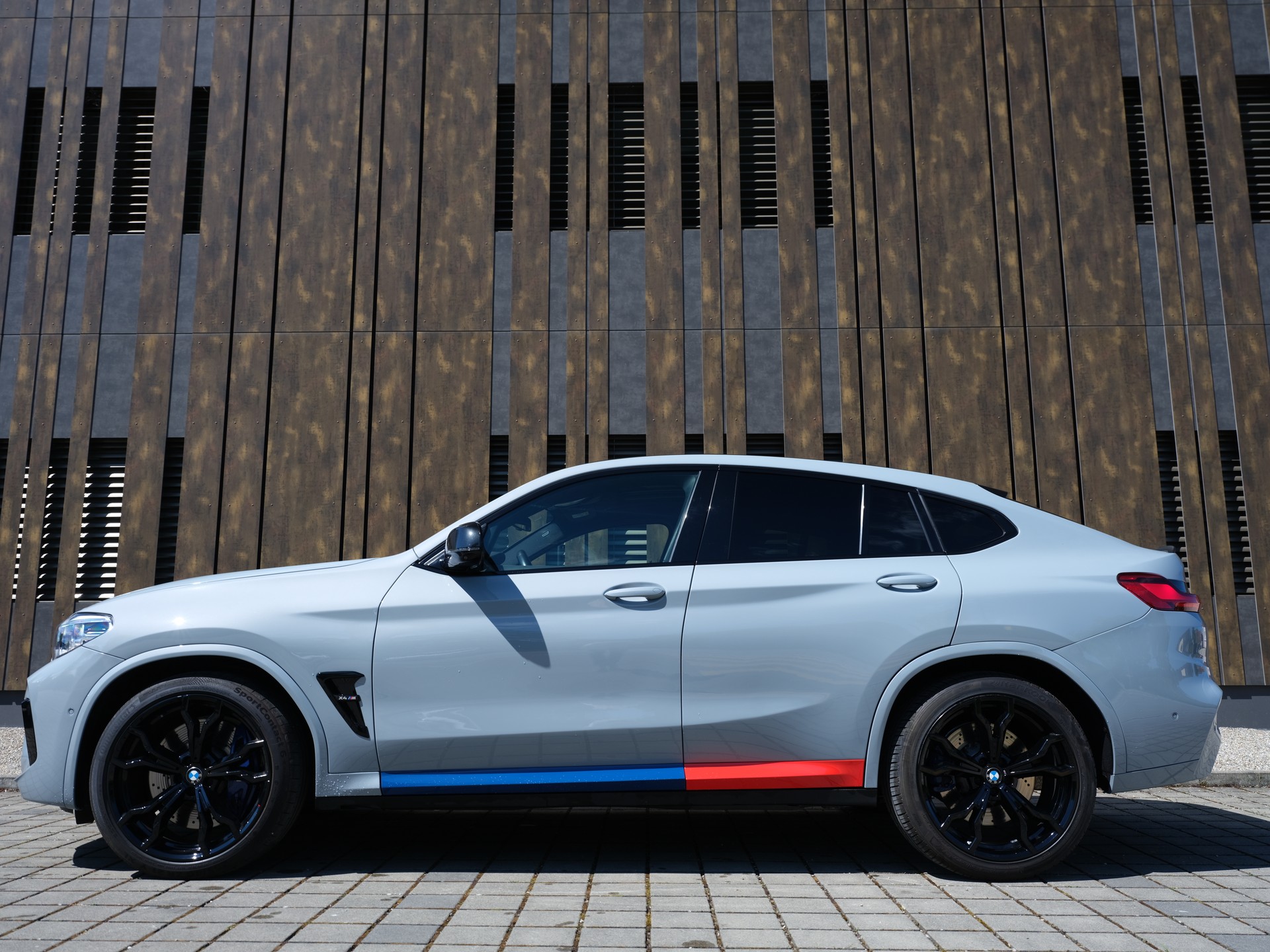 BMW X4M M Competition Steptronic-showroom-element-3