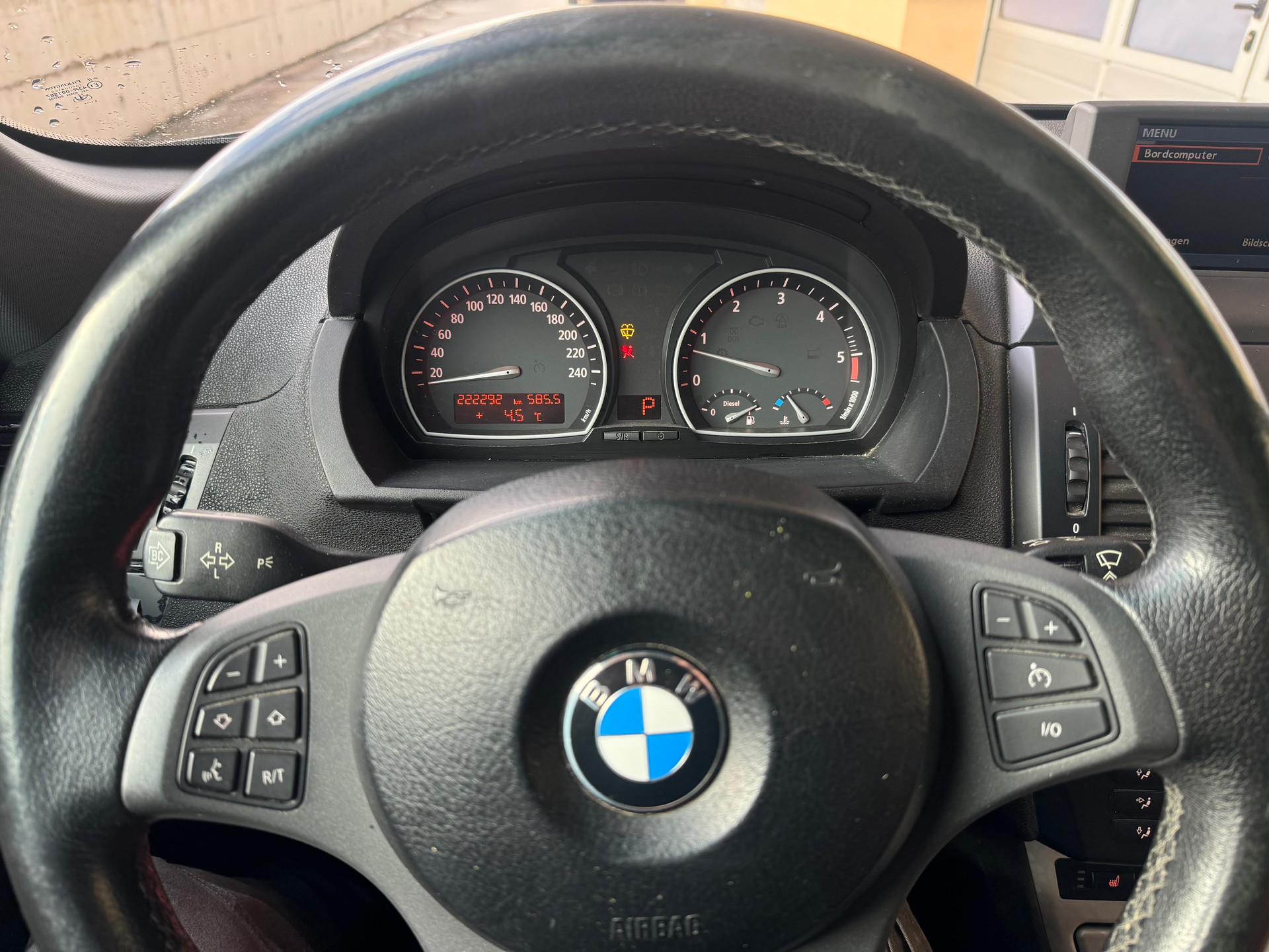 BMW X3 3.0d-image-11