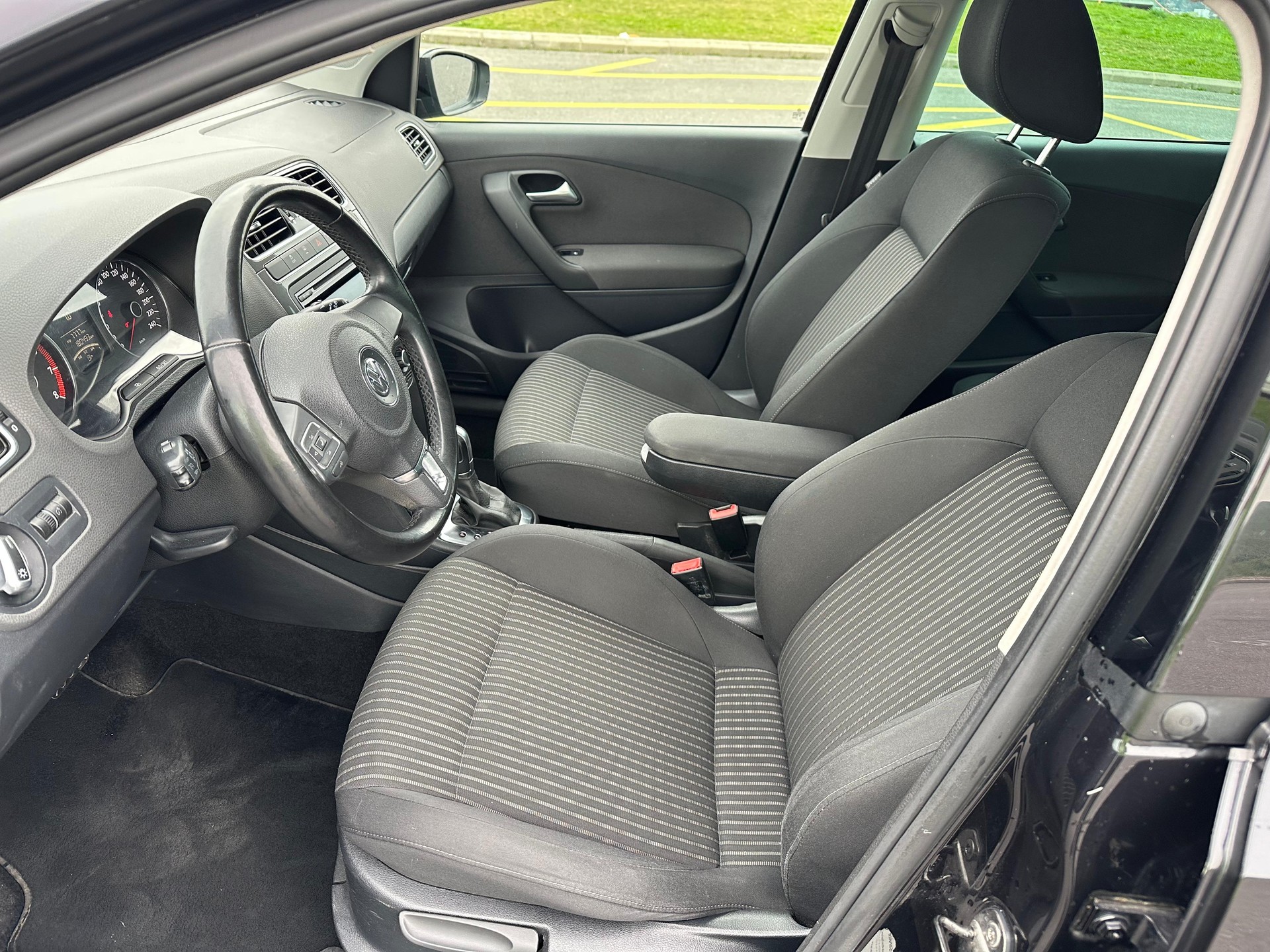 VW Polo 1.2 TSI Trendline DSG-image-22
