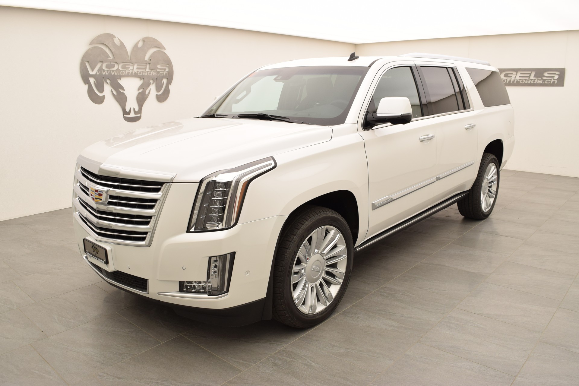 CADILLAC Escalade 6.2 ESV Platinum