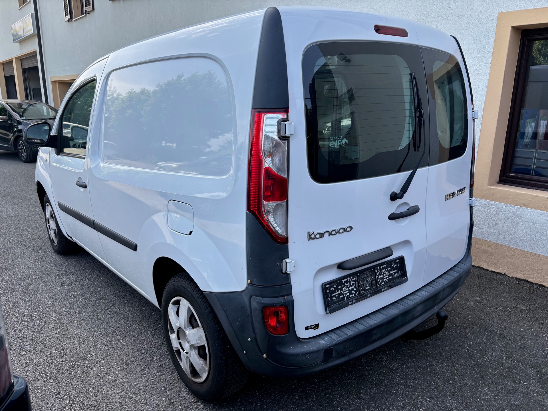 RENAULT Kangoo Medium 1.6 105 Business-image-1
