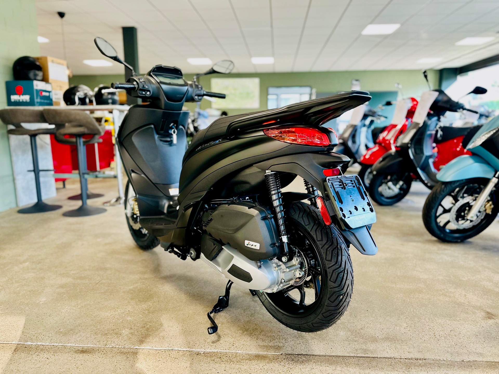 PIAGGIO Medley 200 Sport E5+-image-3