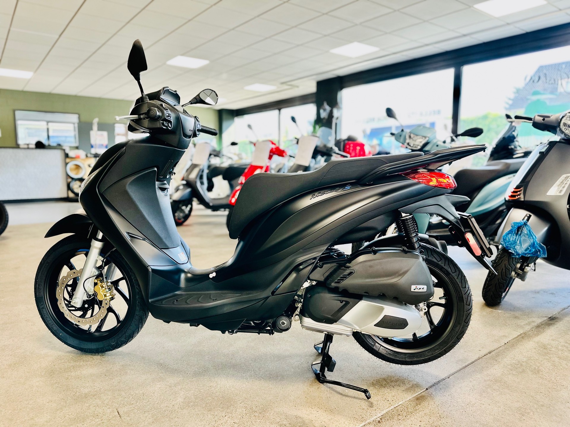 PIAGGIO Medley 200 Sport E5+-image-4